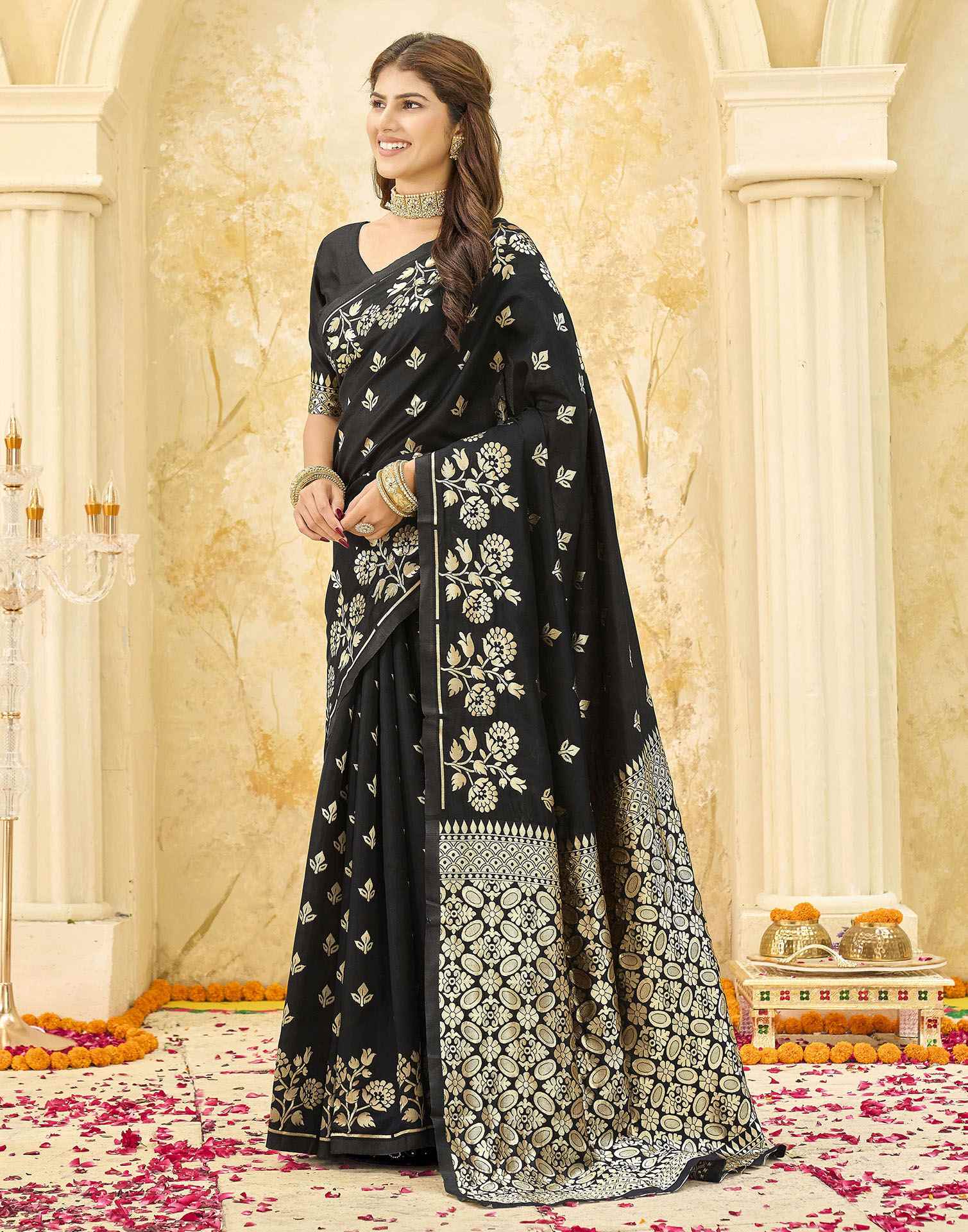 Black Silk Woven Banarasi Saree - Image 4
