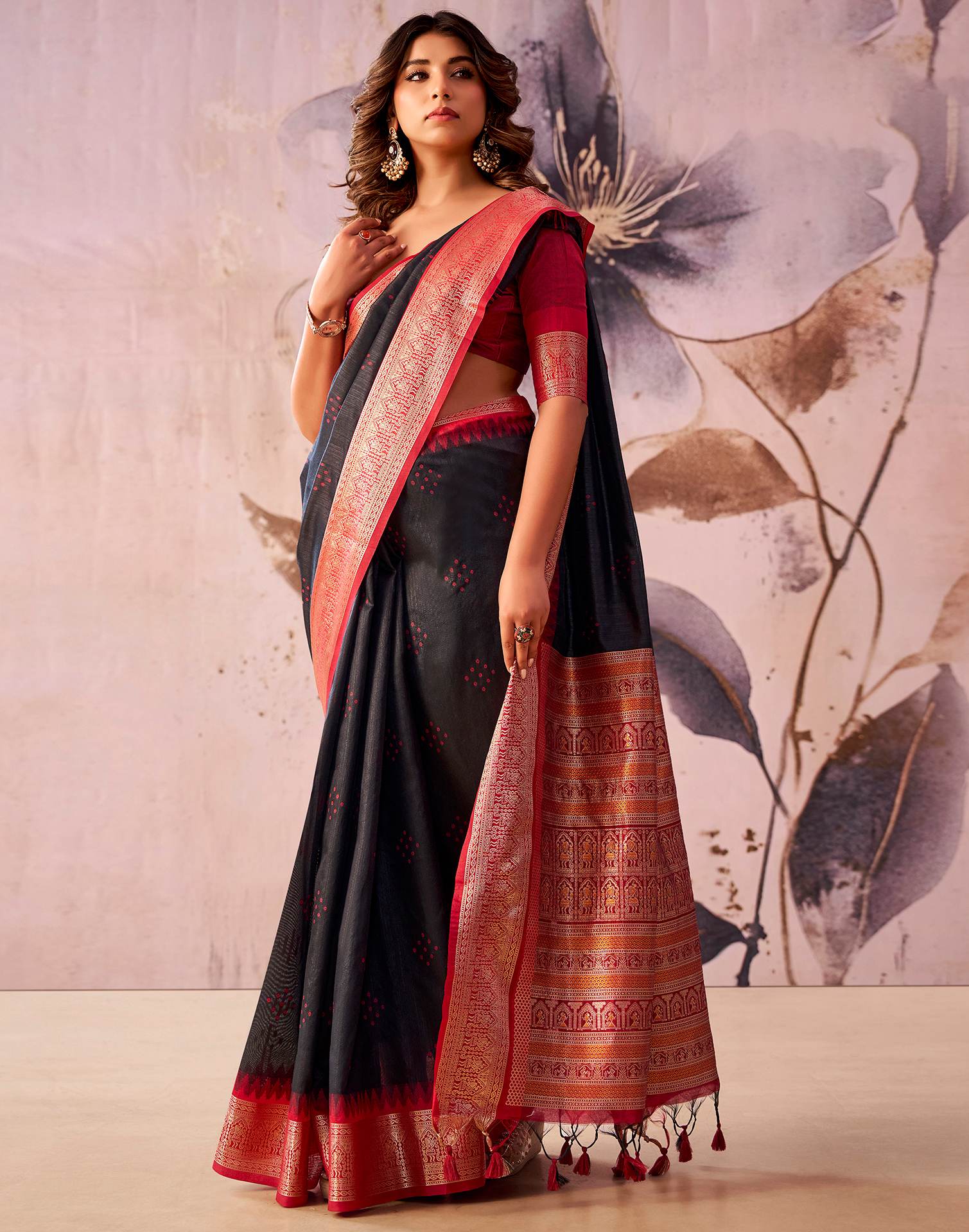 Black Tussar Silk Woven Kanjivaram Saree - Image 5