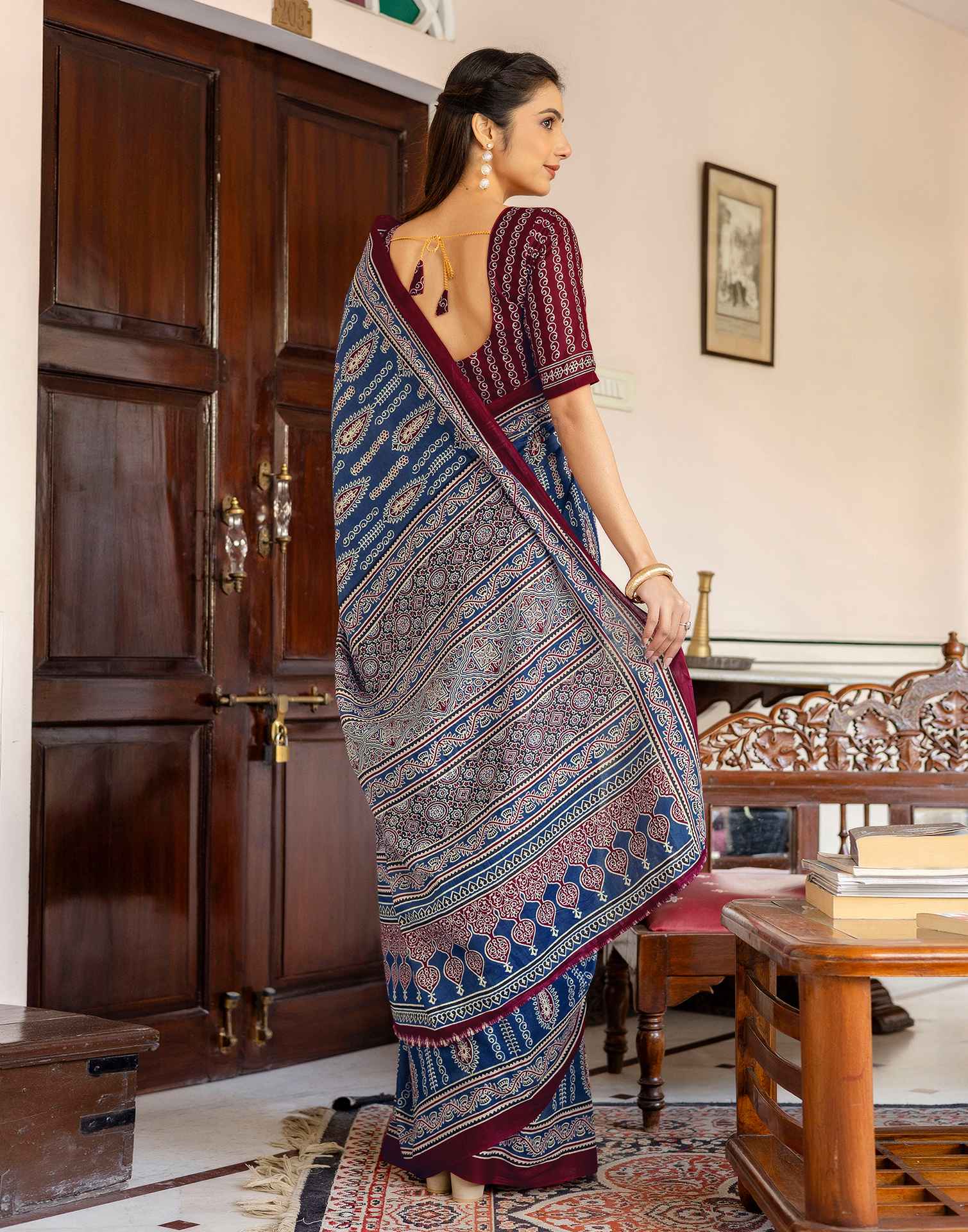 Blue Cotton Printed Saree - Image 7