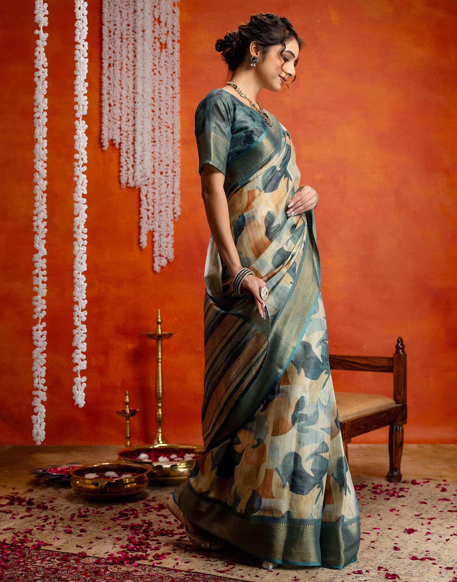 Blue Cotton Printed Woven Saree - Image 10