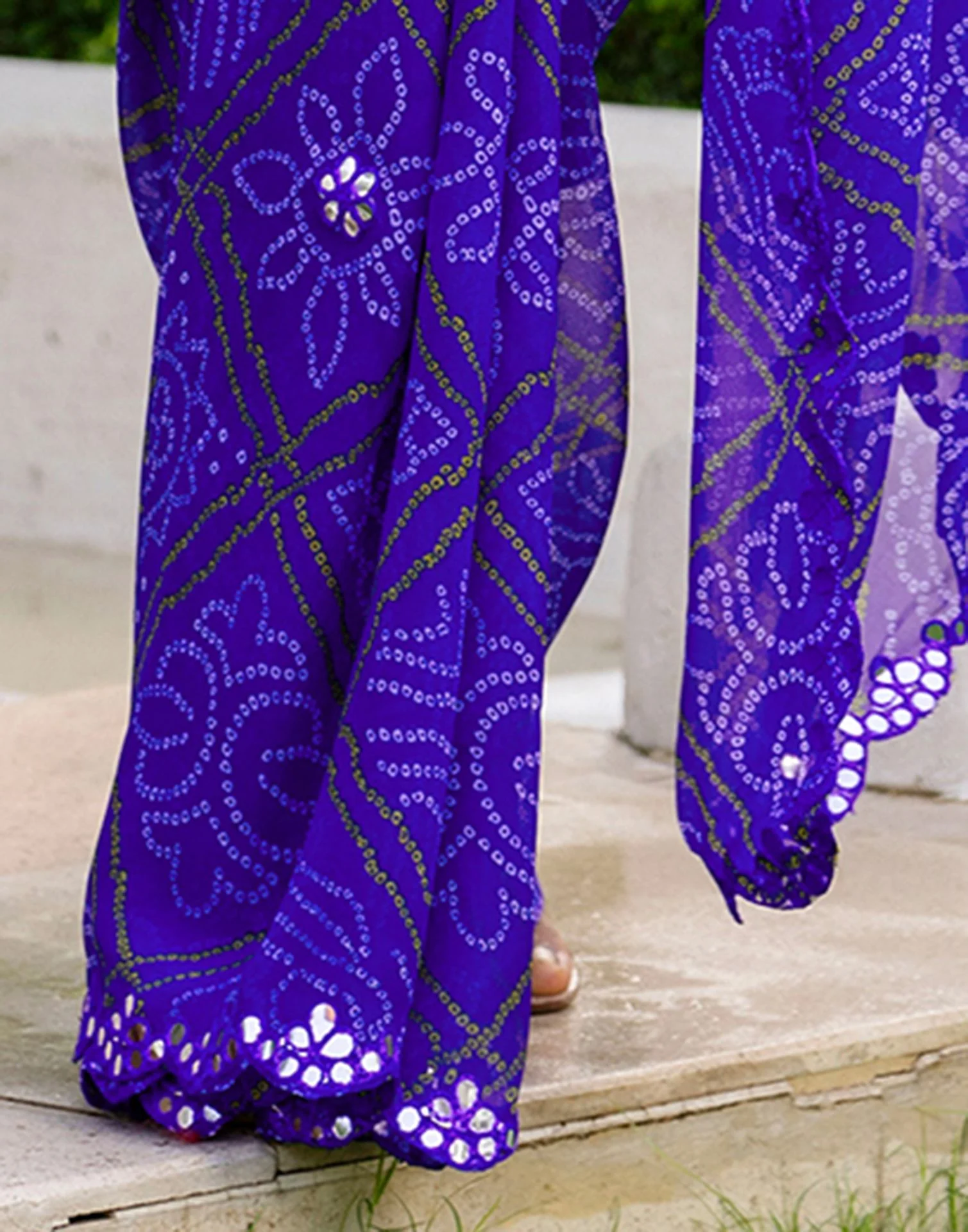 Blue Georgette Printed Bandhani Saree - Image 8