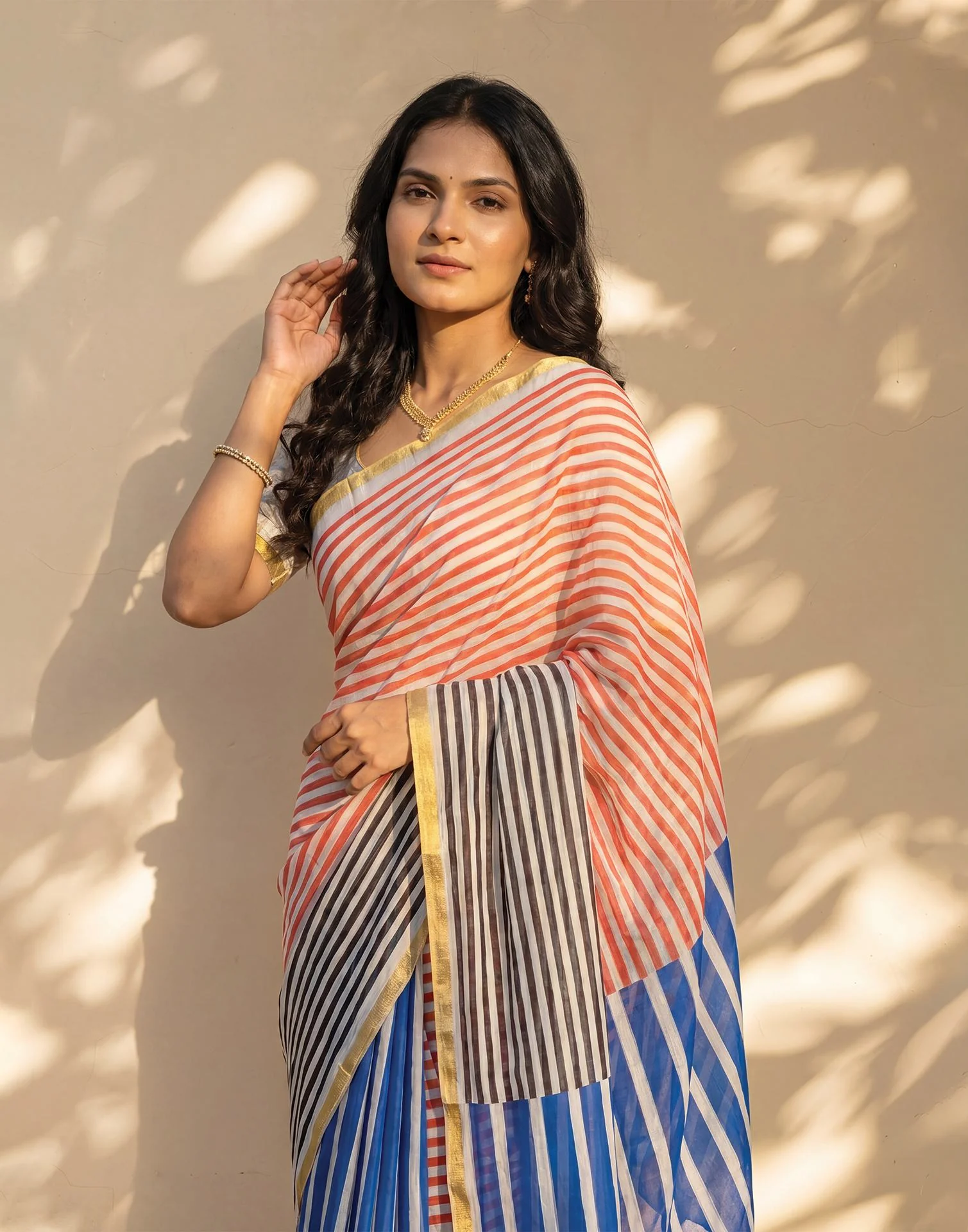 Blue Linen Printed Zari Border Saree - Image 2