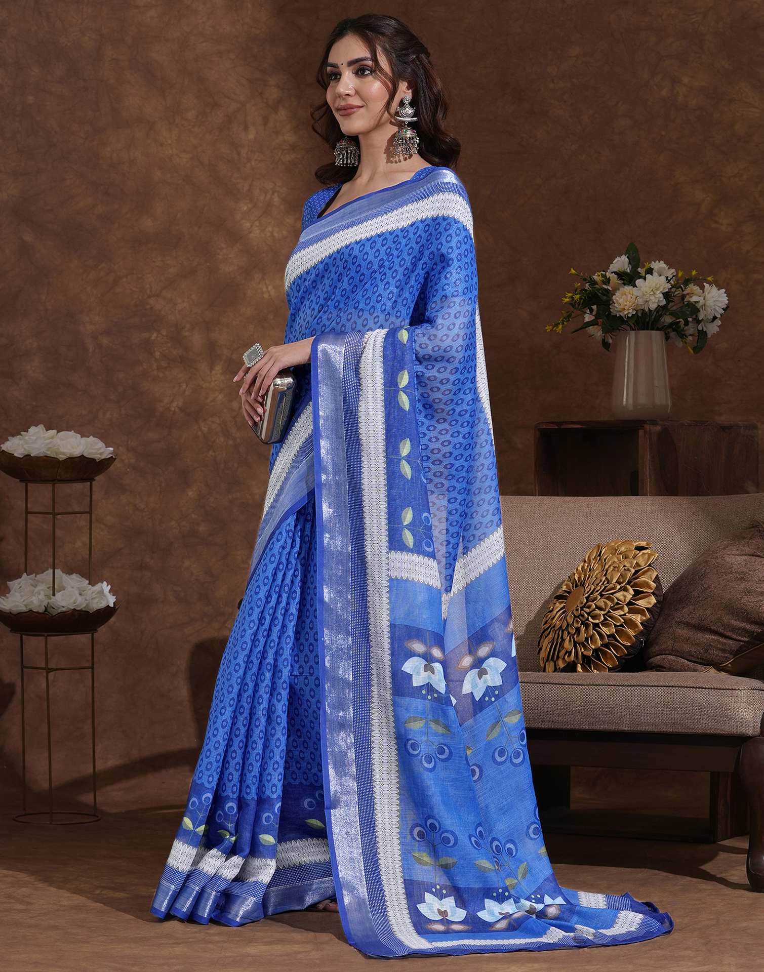Blue Linen Woven Printed Saree - Image 4