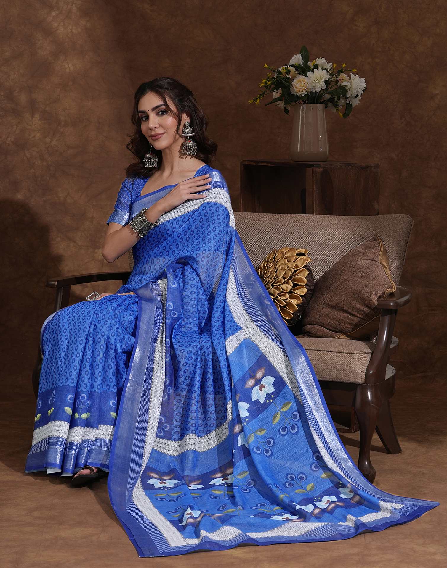 Blue Linen Woven Printed Saree - Image 5