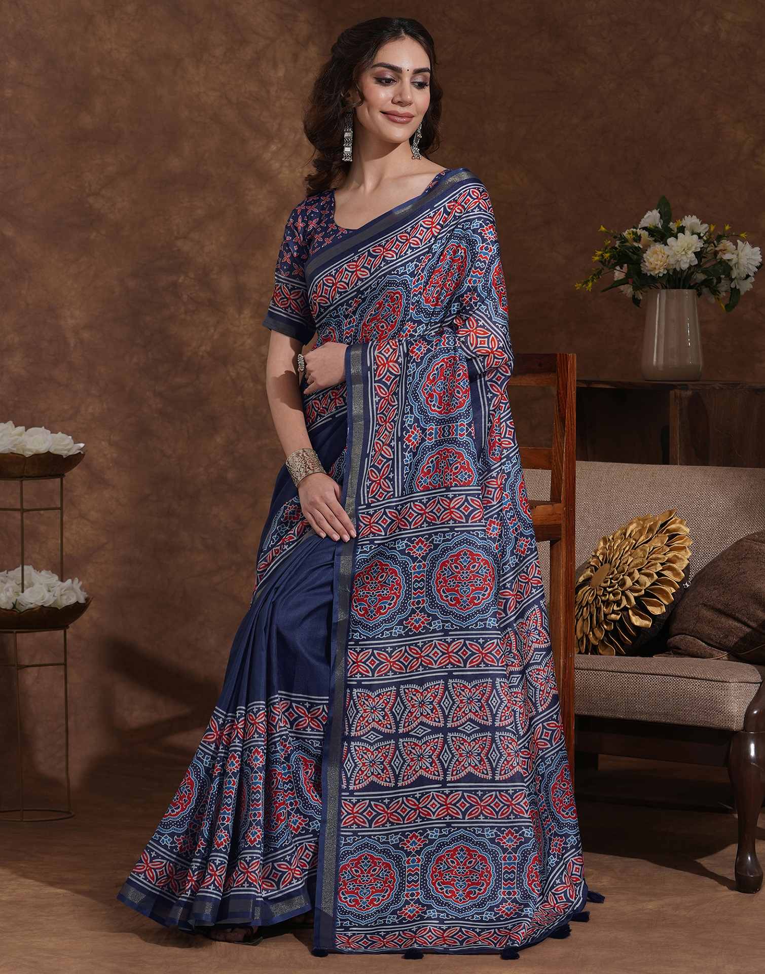 Blue Silk Printed Saree - Image 5