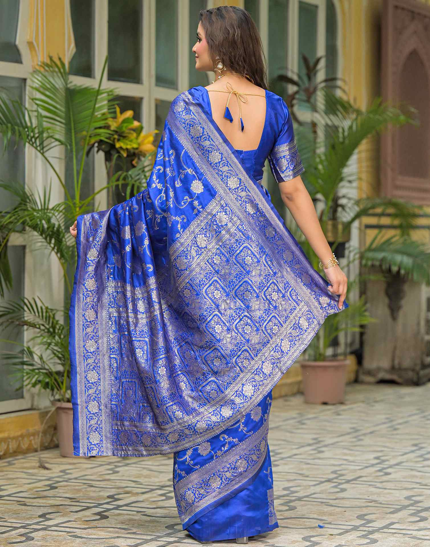 Blue Silk Woven Banarasi Saree - Image 6