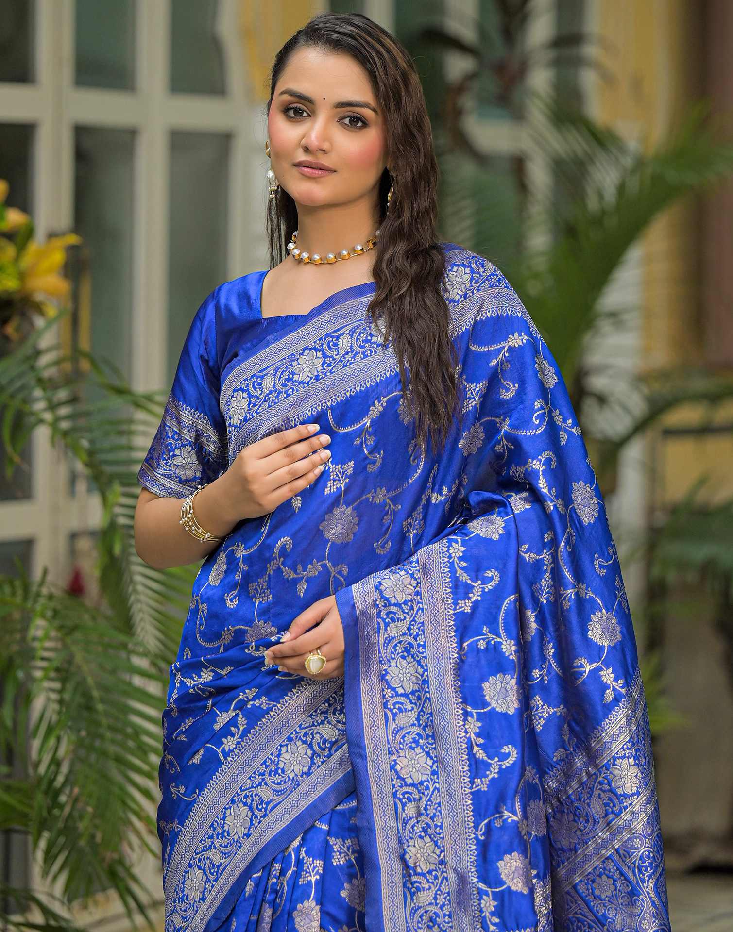 Blue Silk Woven Banarasi Saree - Image 8