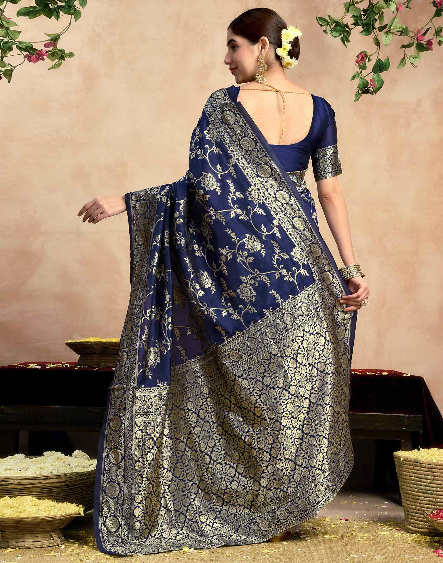 Blue Silk Woven Banarasi Saree - Image 6