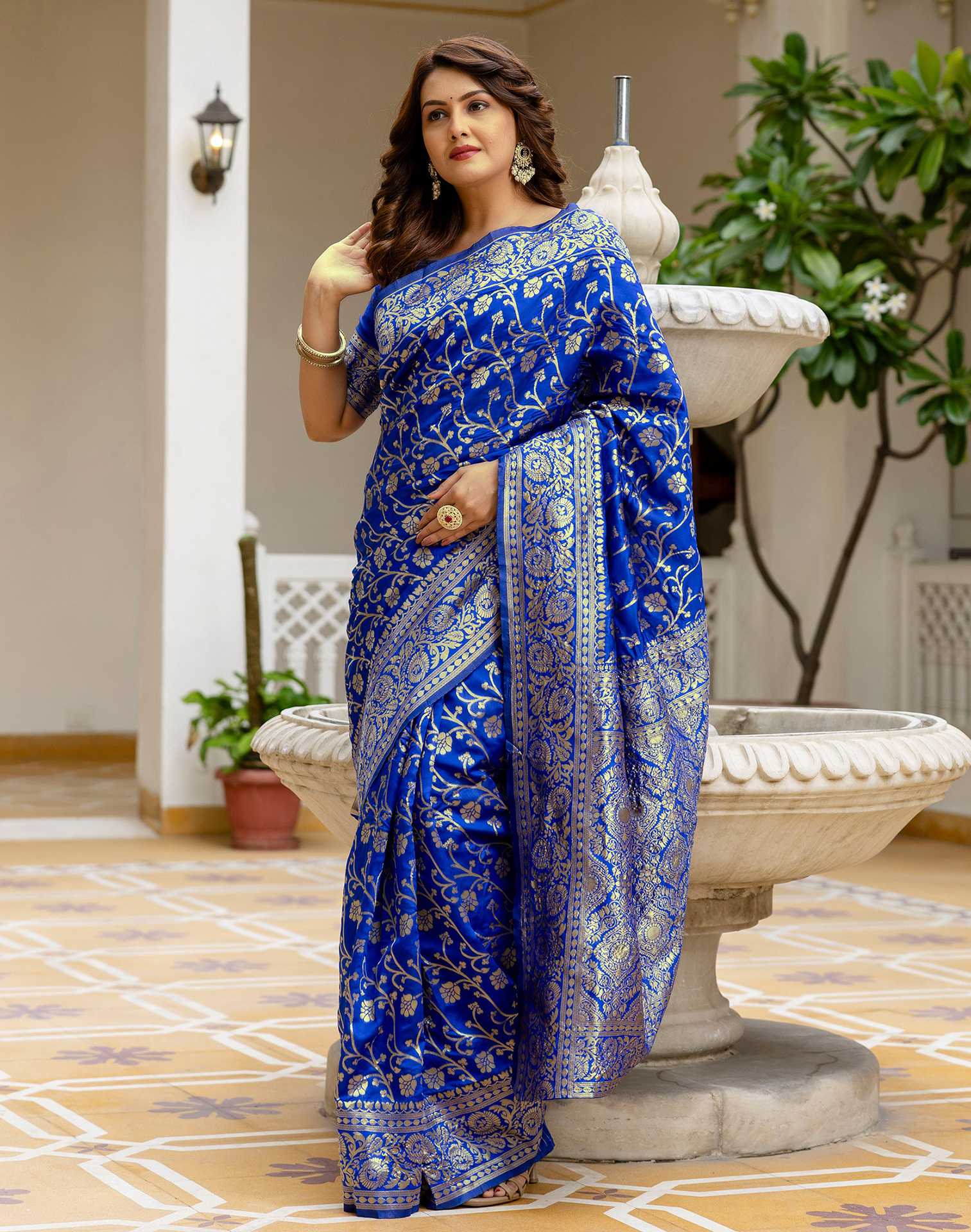 Blue Silk Woven Banarasi Saree - Image 6