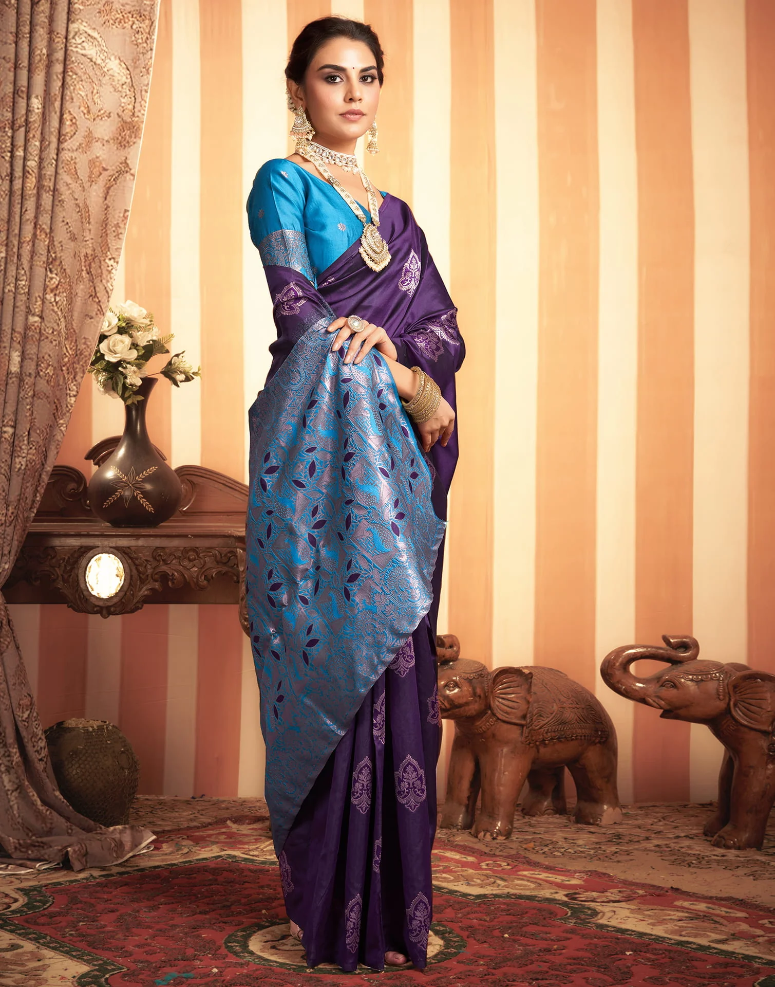 Blue Silk Woven Banarasi Saree - Image 5
