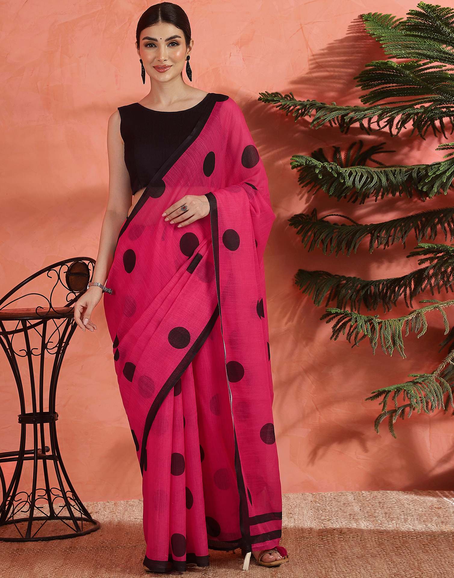 Bright Pink Linen Printed Saree - Image 2