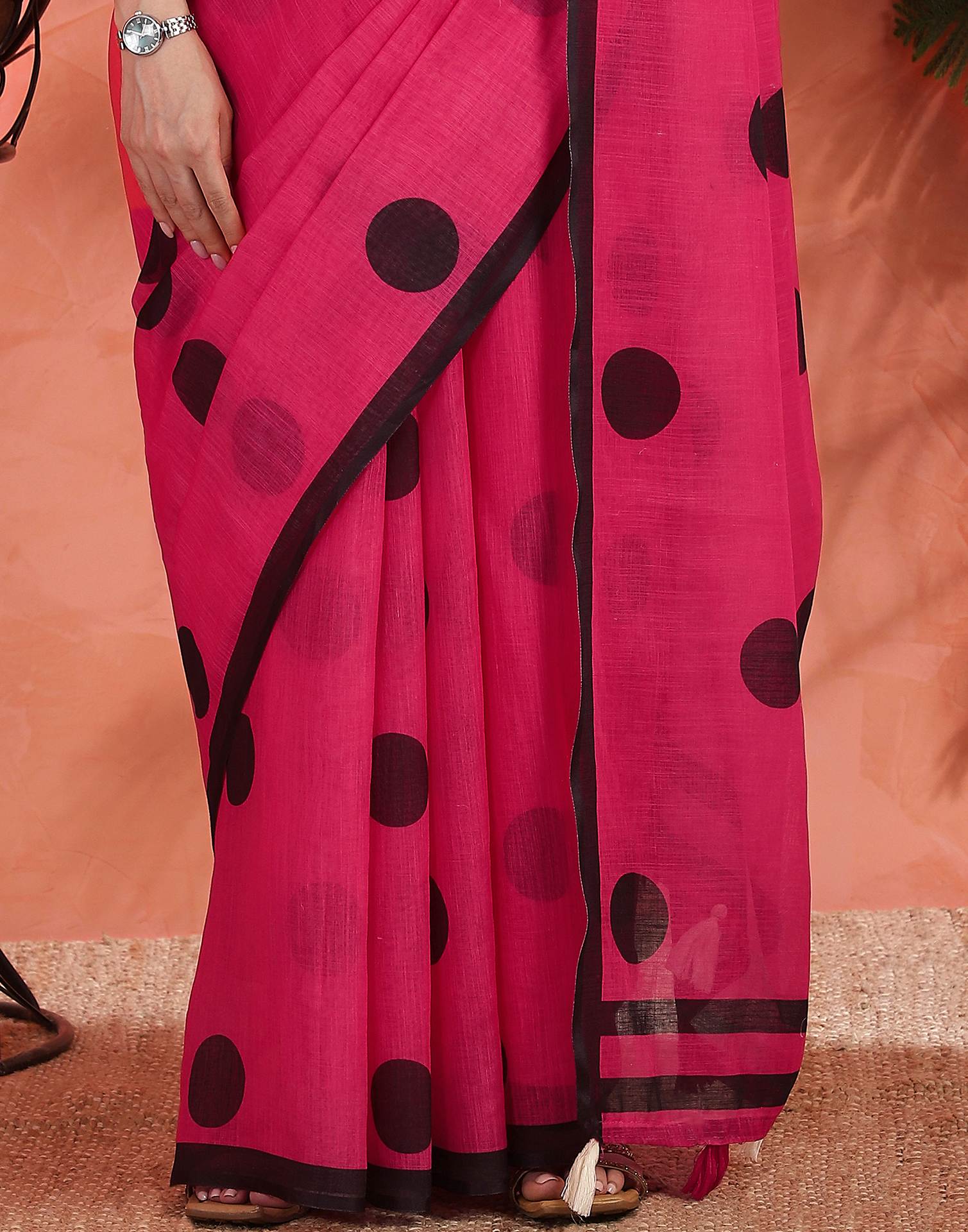 Bright Pink Linen Printed Saree - Image 8