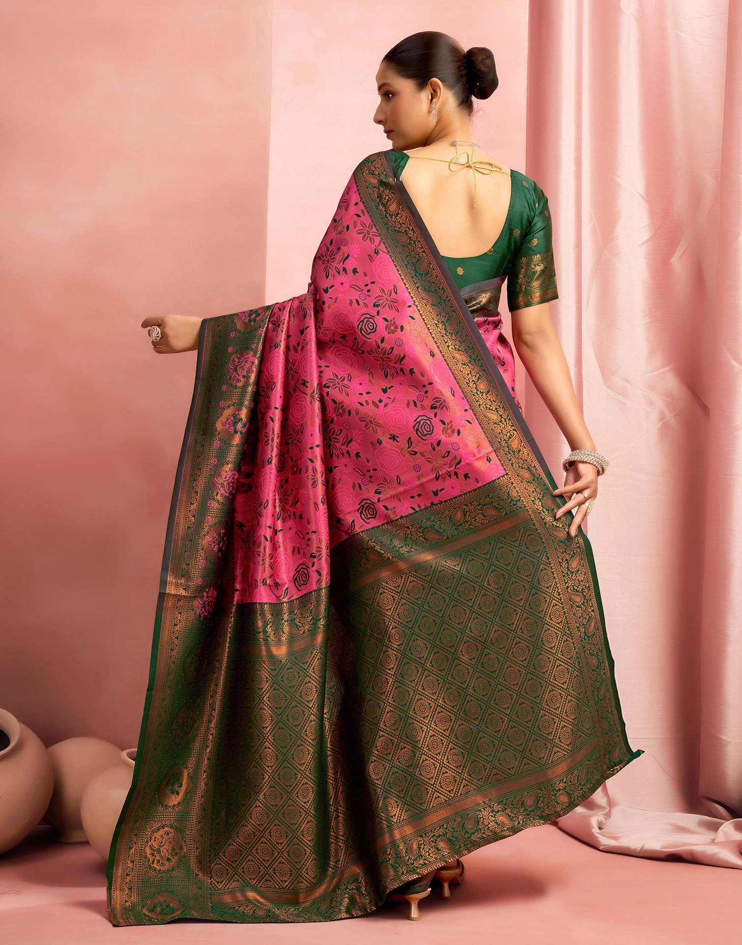 Bright Pink Silk Woven Kanjivaram Saree - Image 5