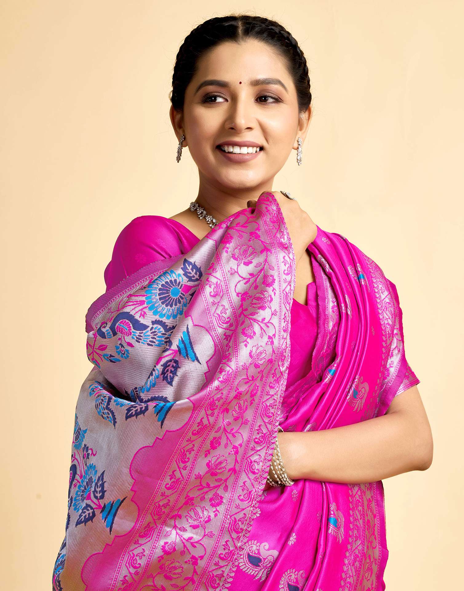 Bright Rani Pink Silk Woven Paithani Saree - Image 2