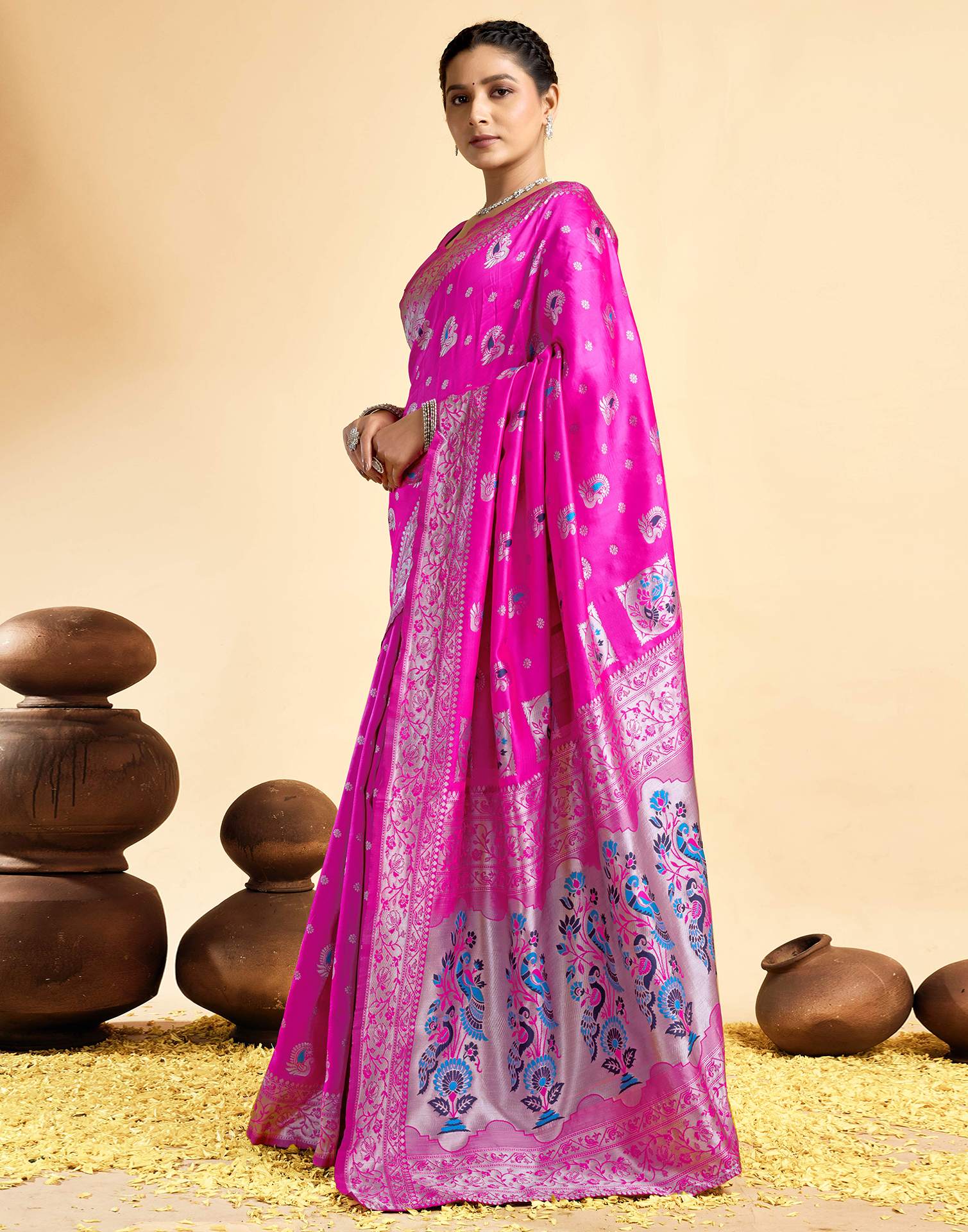 Bright Rani Pink Silk Woven Paithani Saree - Image 5