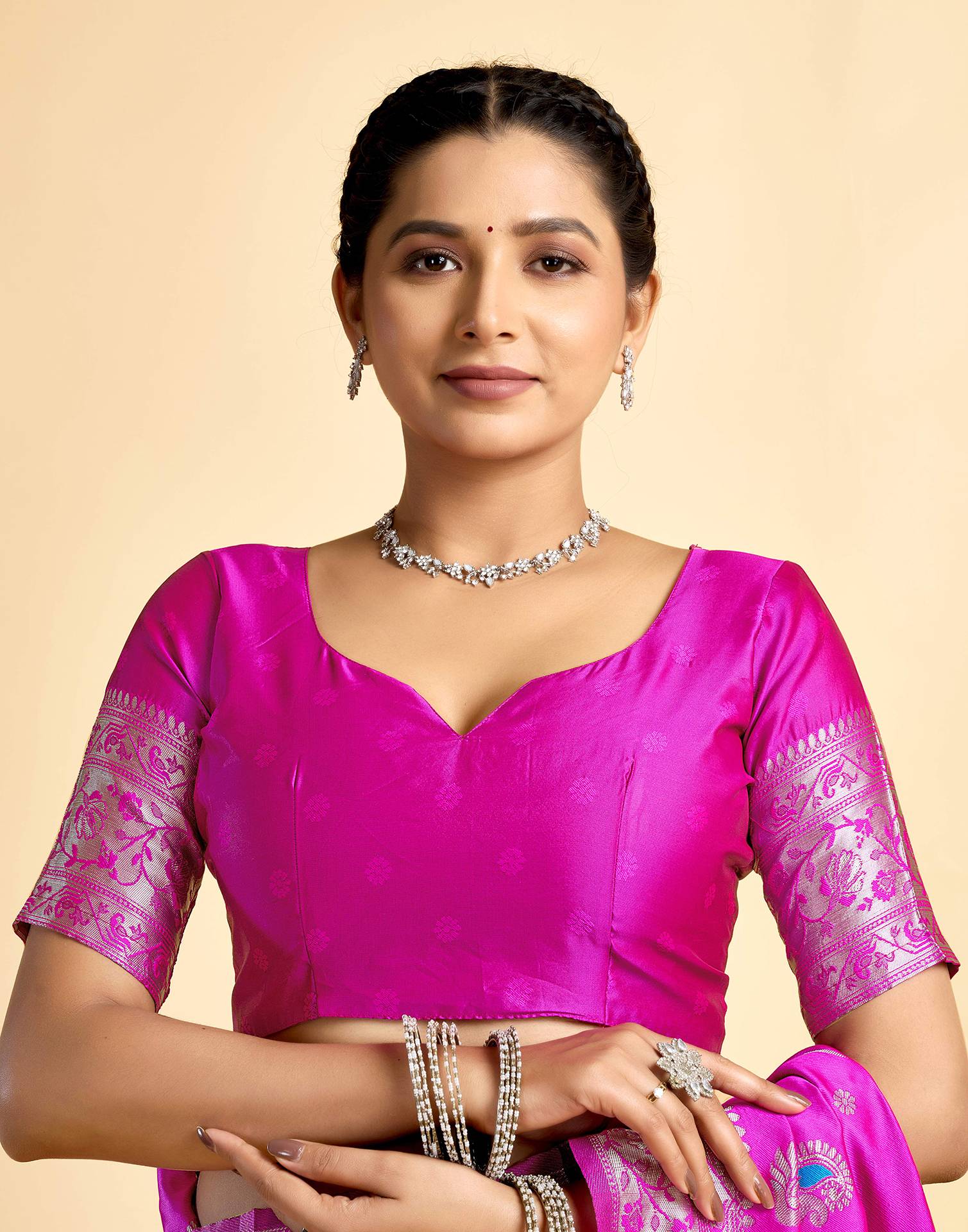 Bright Rani Pink Silk Woven Paithani Saree - Image 8