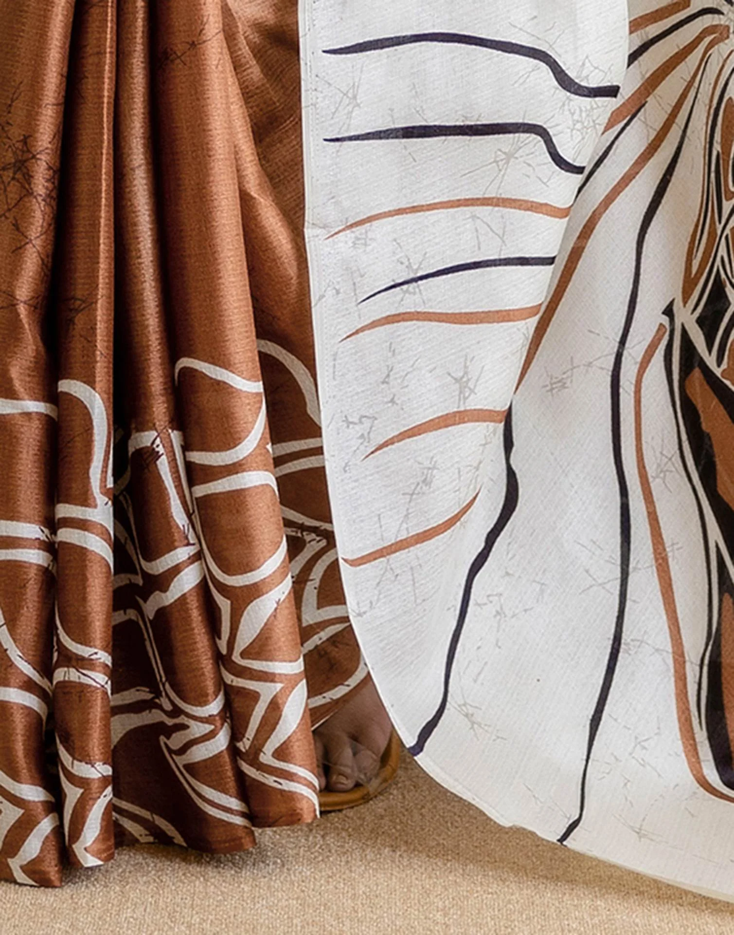 Brown Khadi Printed Saree - Image 10