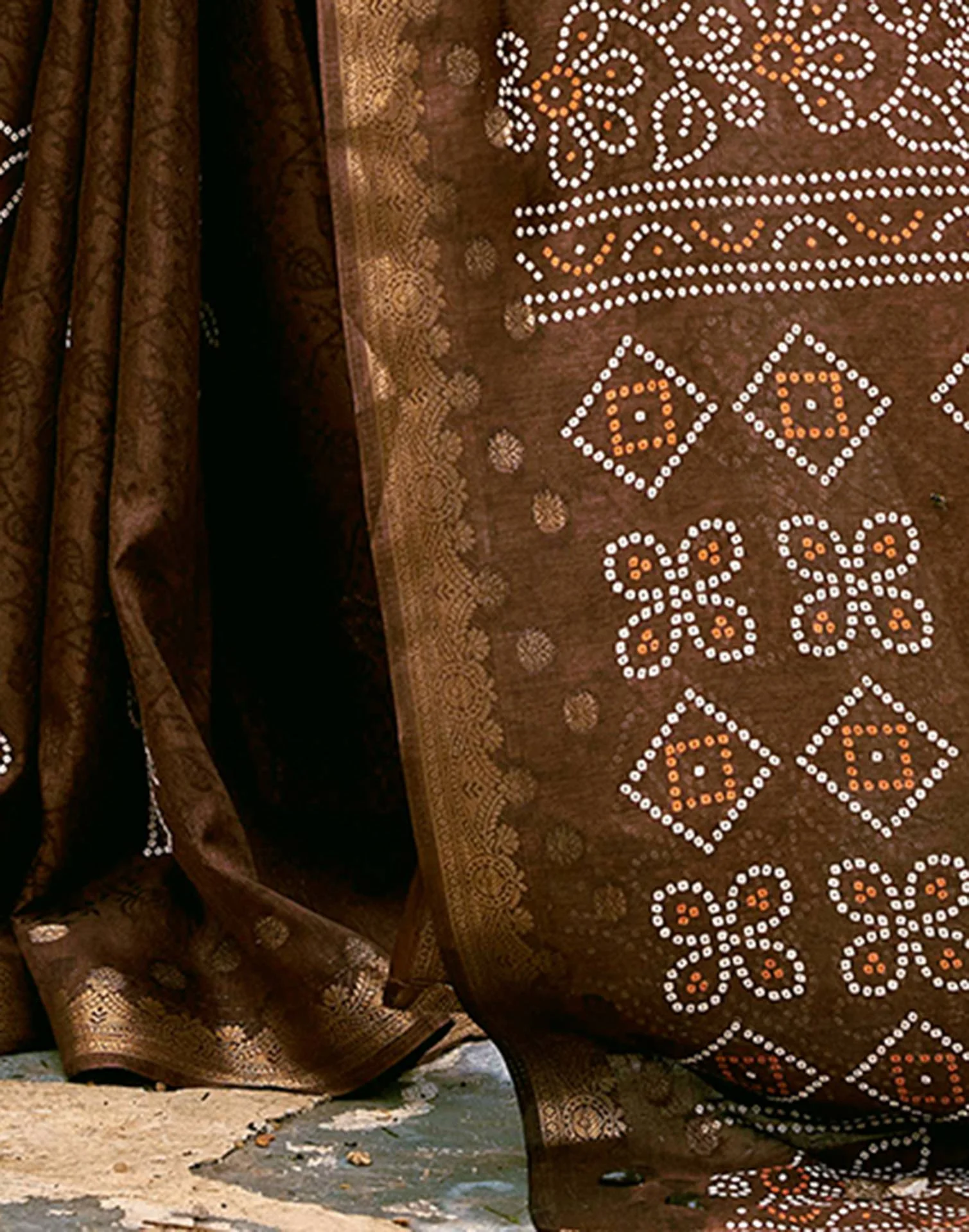 Brown Silk Bandhani Printed Saree - Image 7