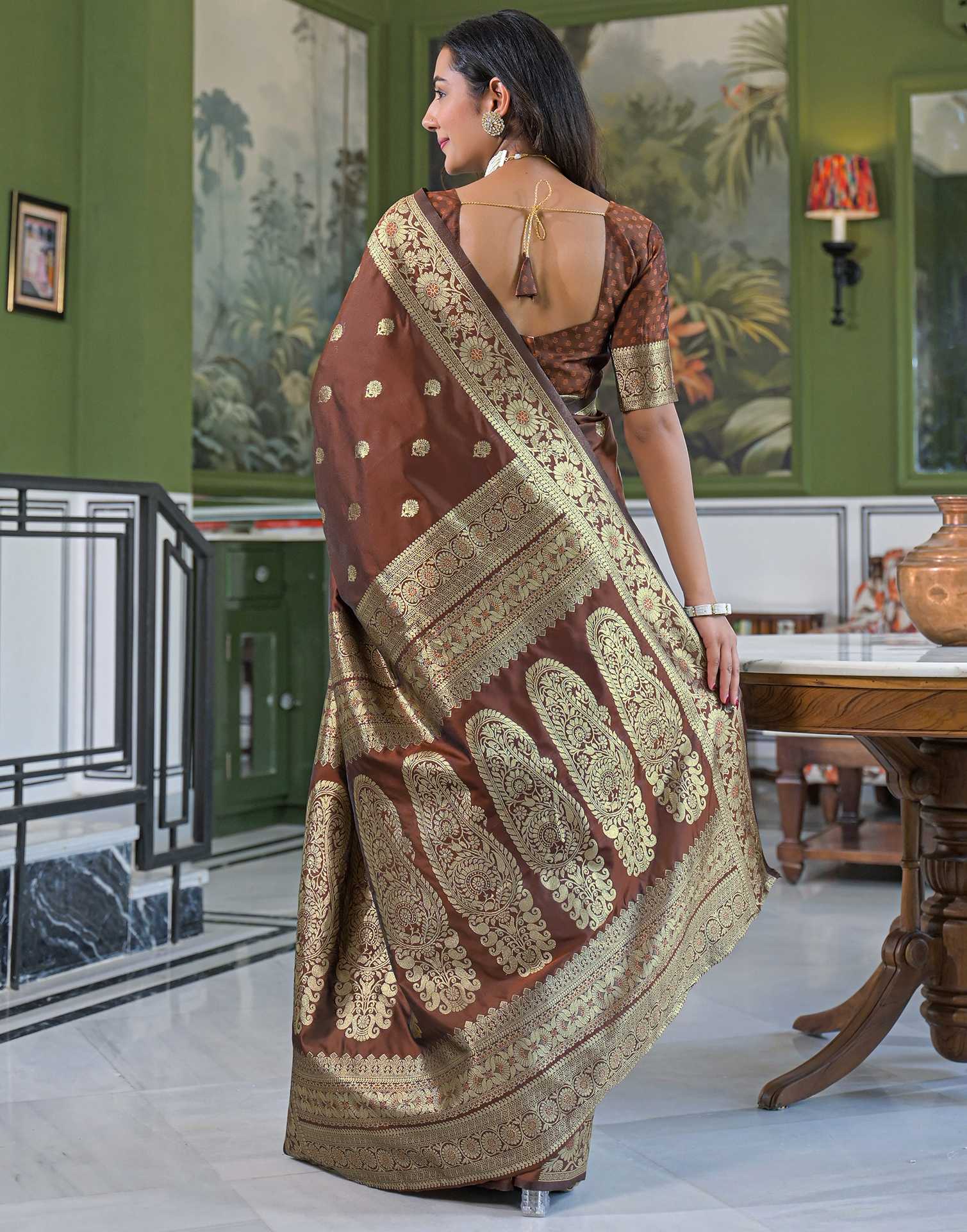 Brown Silk Woven Banarasi Saree - Image 6