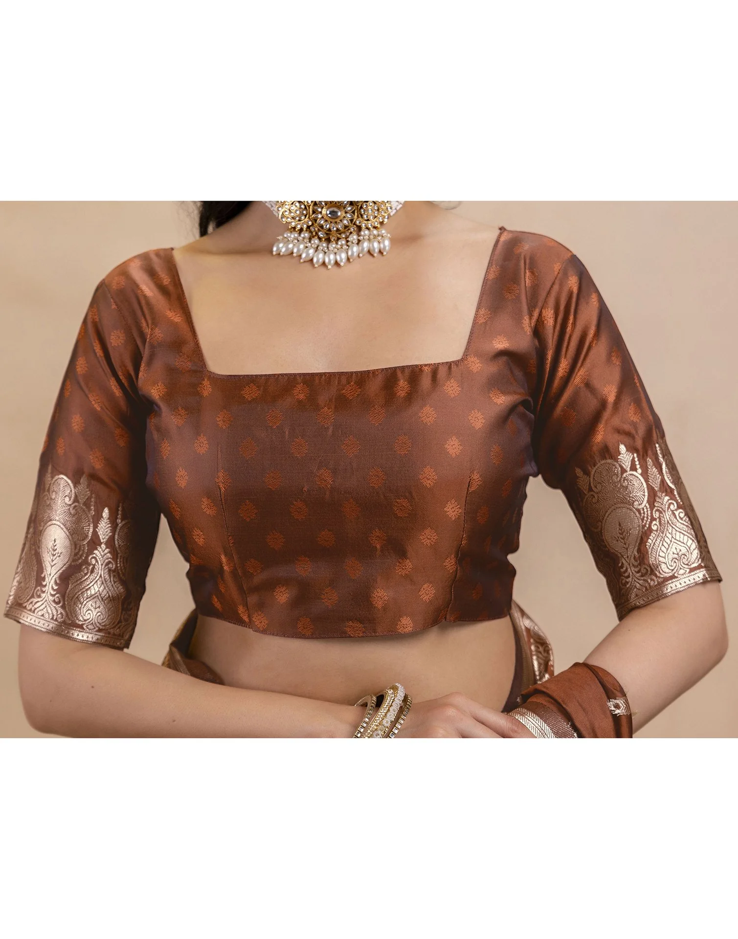 Brown Silk Woven Banarasi Saree - Image 13
