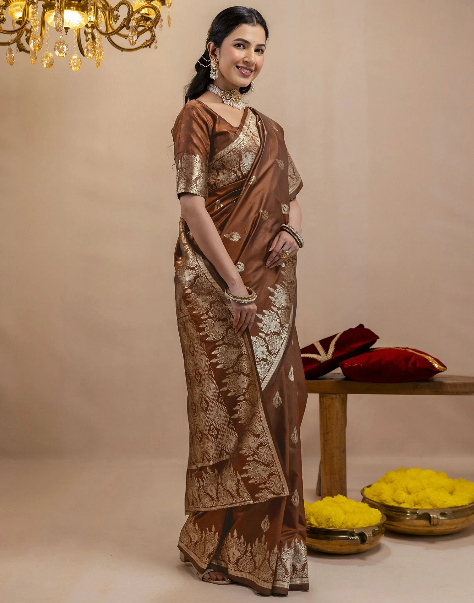 Brown Silk Woven Banarasi Saree - Image 7