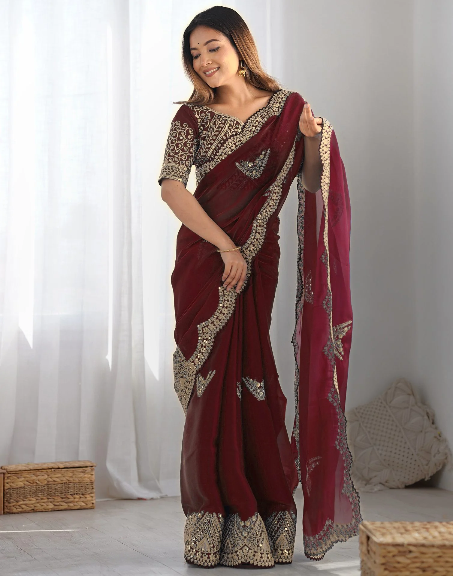 Brown Tissue Silk Sequence Embroidery Saree - Image 5