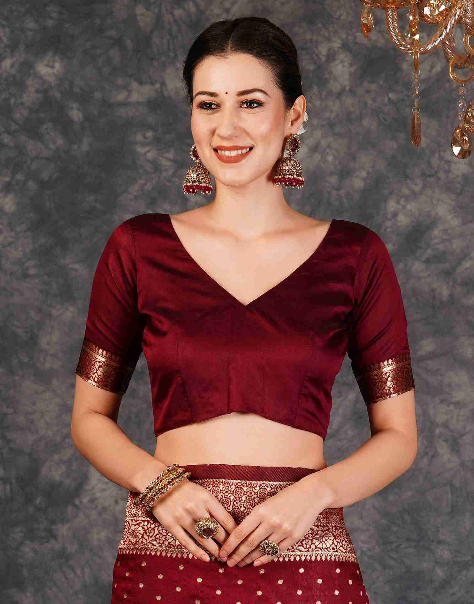 Maroon Silk Woven Banarasi Saree - Image 8
