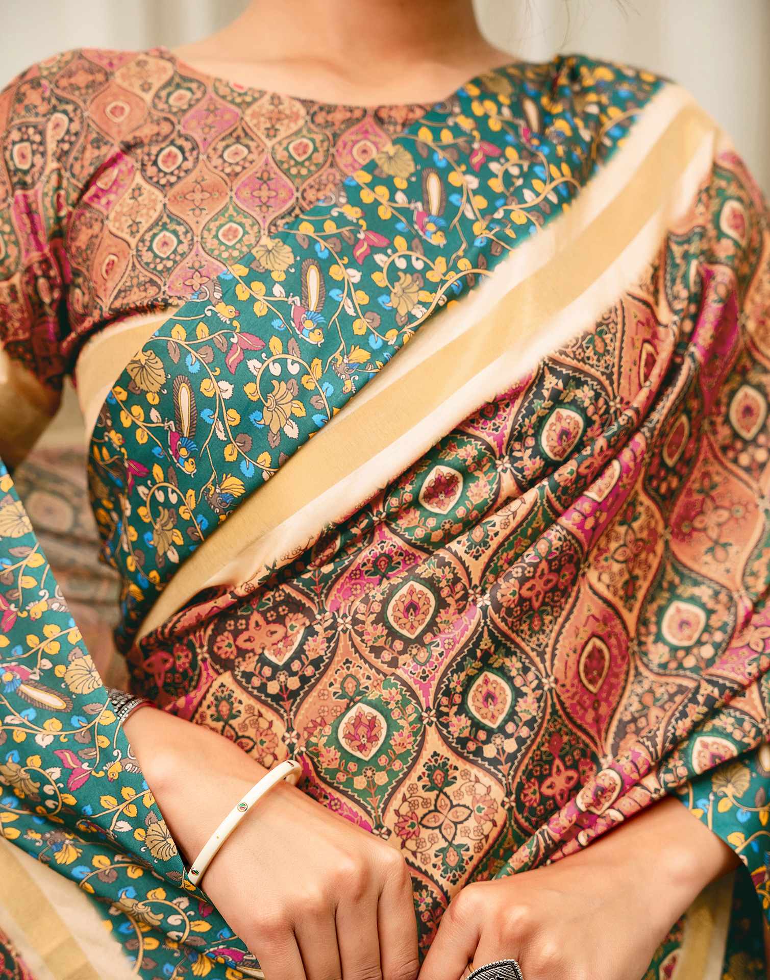 Coral Pink Silk Printed Saree - Image 9