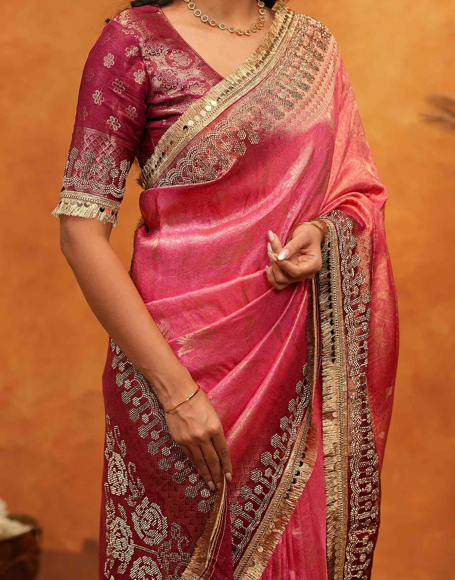 Coral Pink Silk Woven Banarasi Saree - Image 11