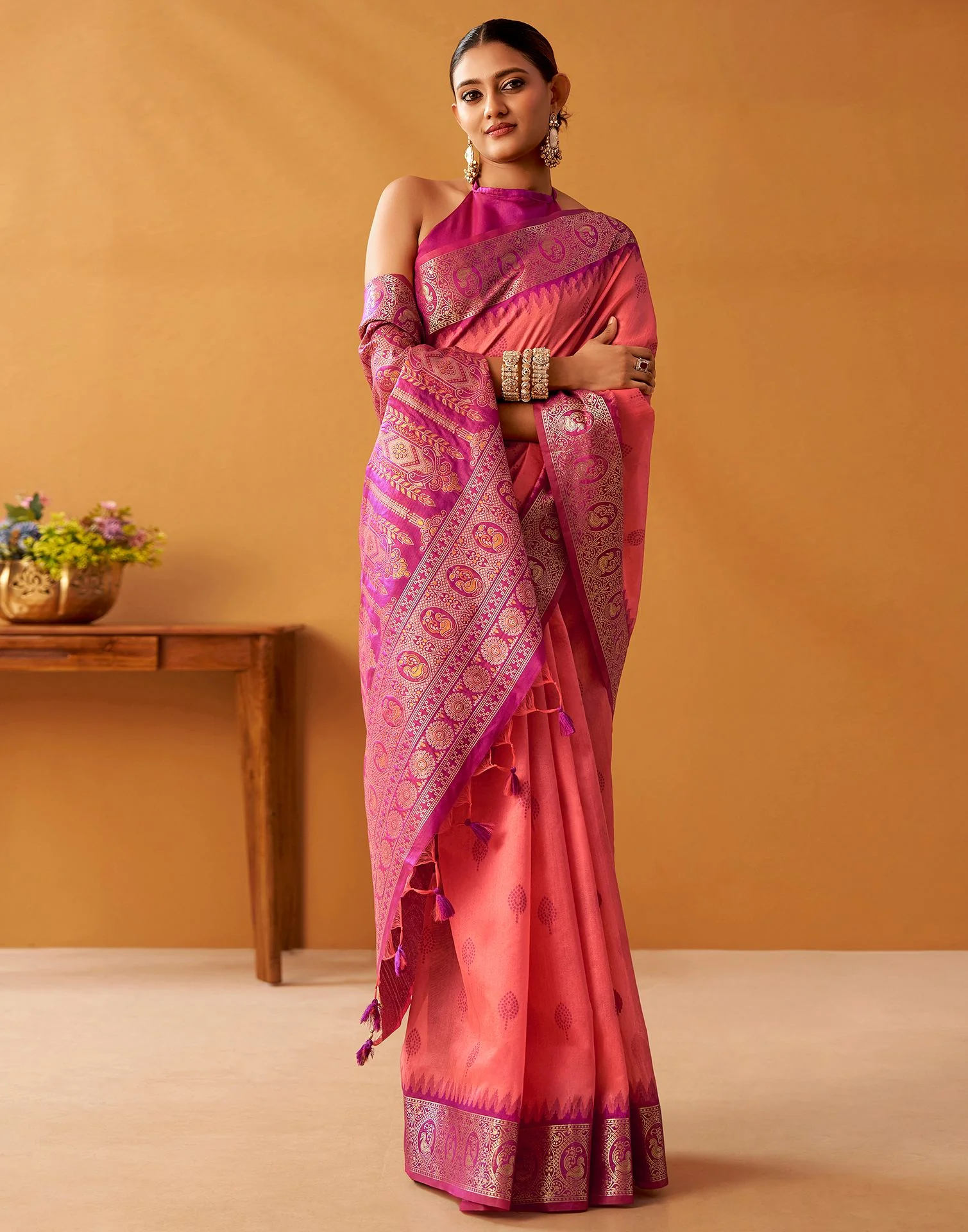 Coral Pink Silk Woven Kanjivaram Saree - Image 5
