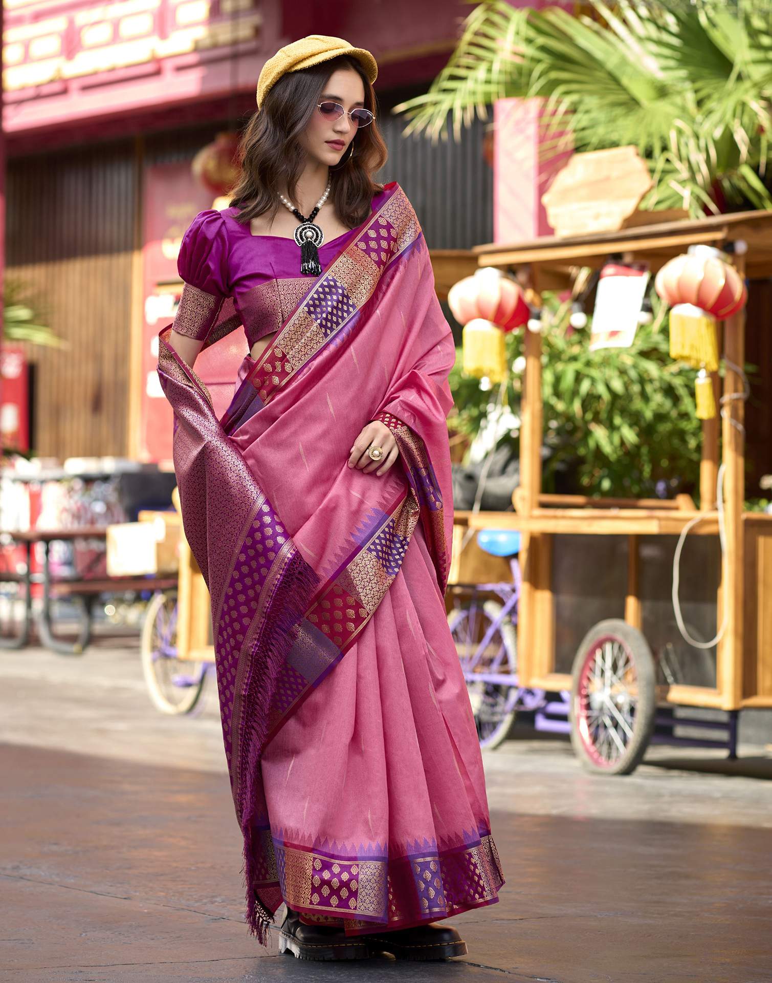 Coral Pink Silk Woven Saree - Image 5
