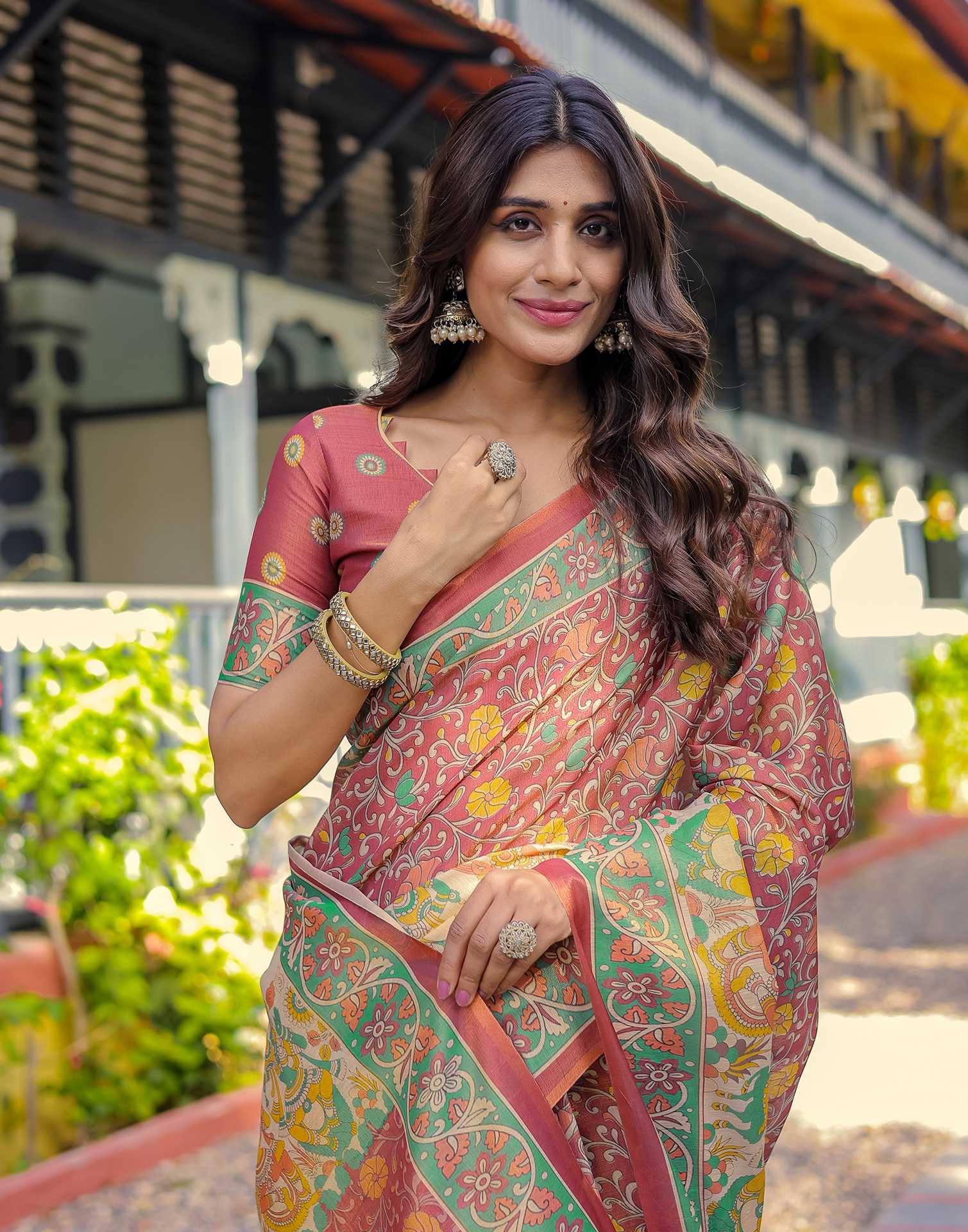 Coral Red Shimmer Silk Printed Saree - Image 4