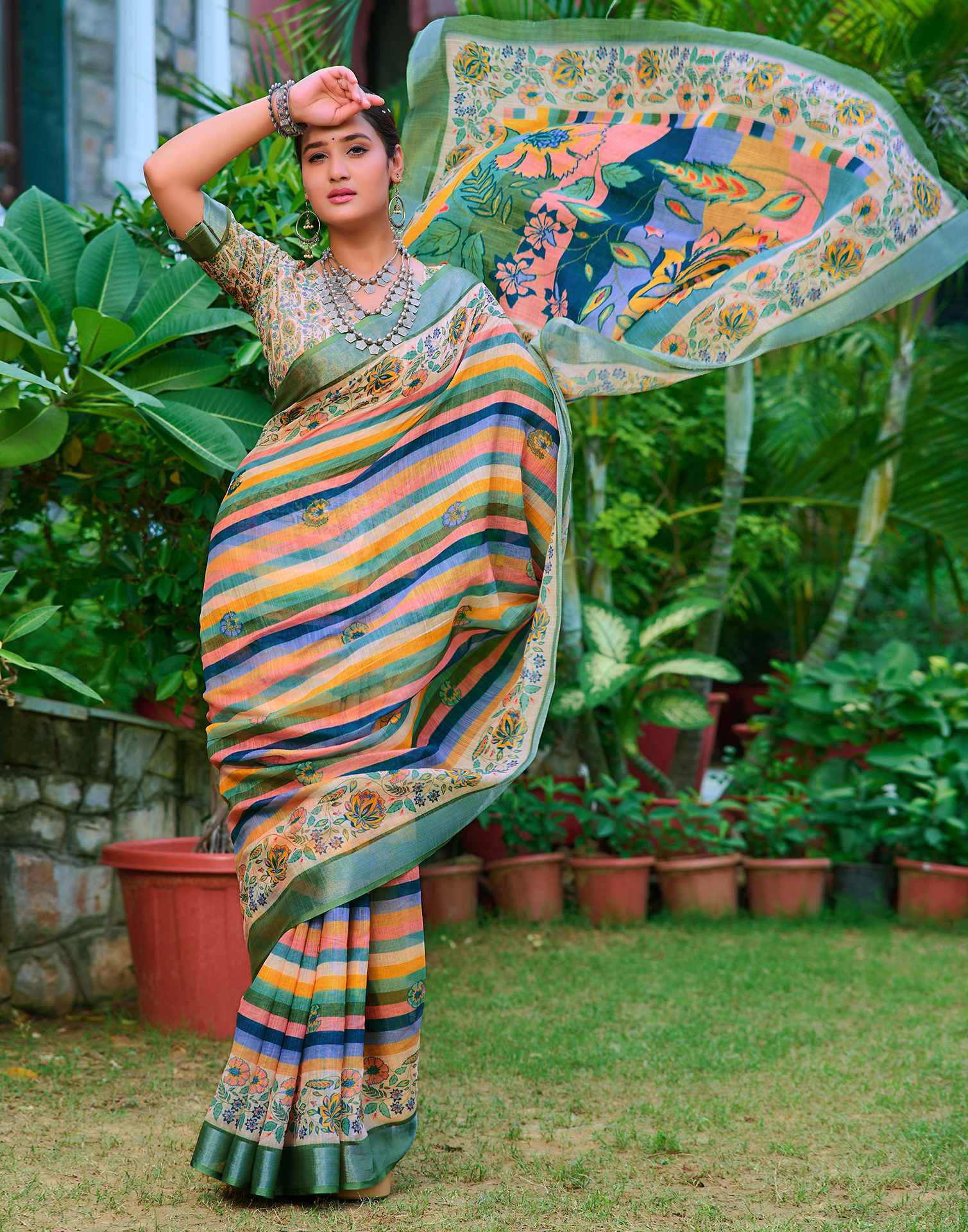 Cream Cotton Linen Printed Saree - Image 4