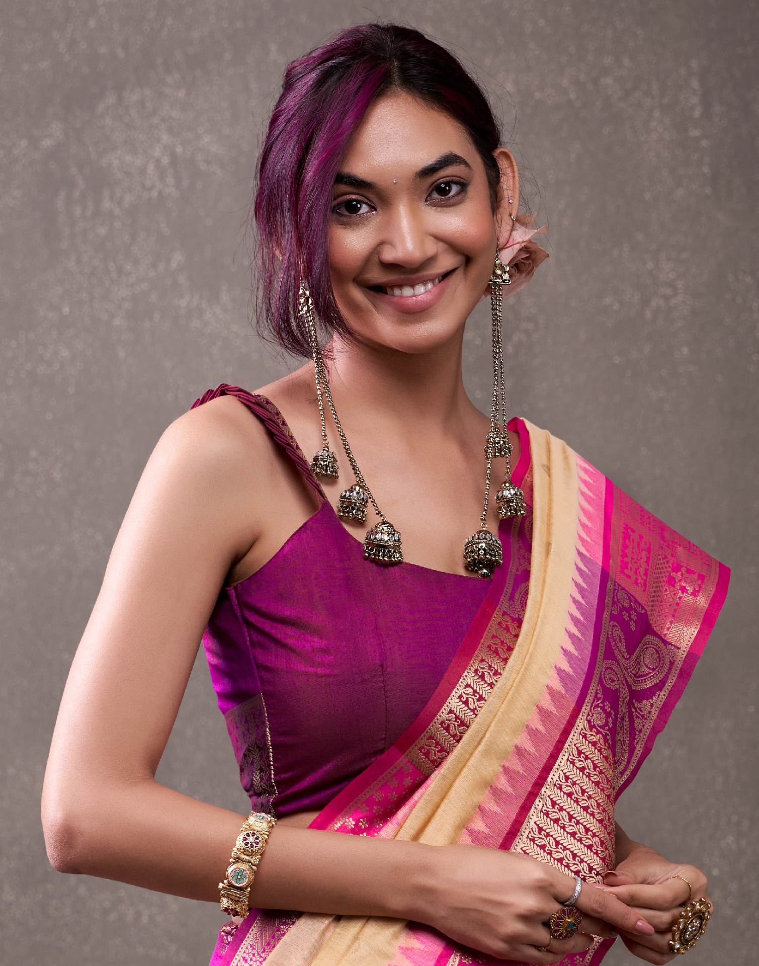 Cream Cotton Woven Banarasi Saree - Image 2
