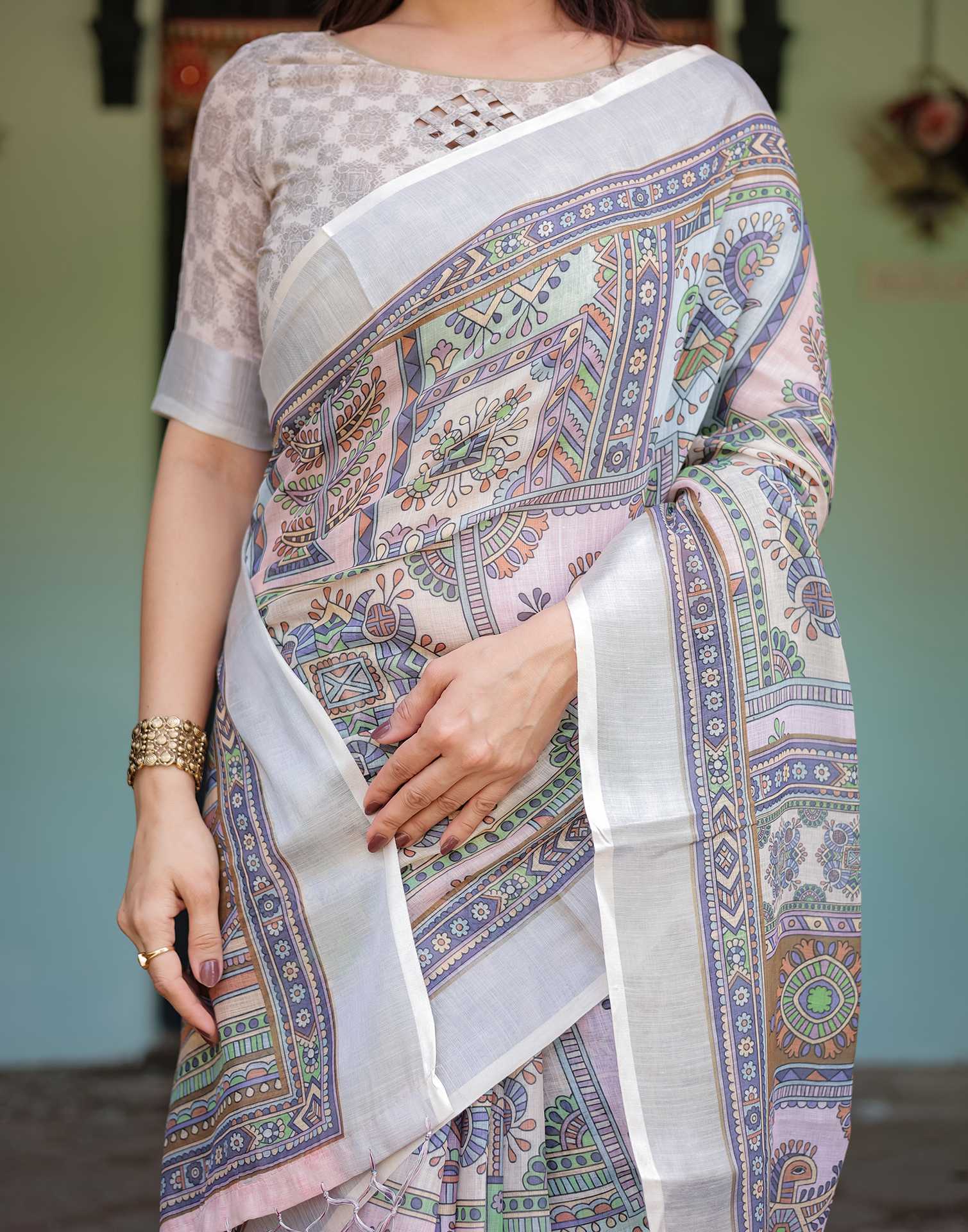 Cream Linen Printed Saree - Image 6