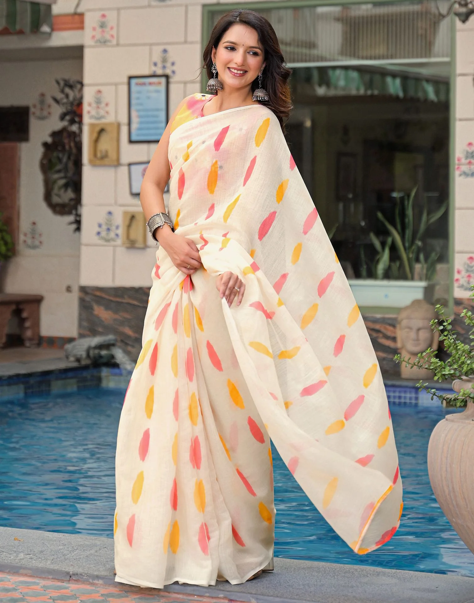 Cream Linen Printed Saree - Image 7