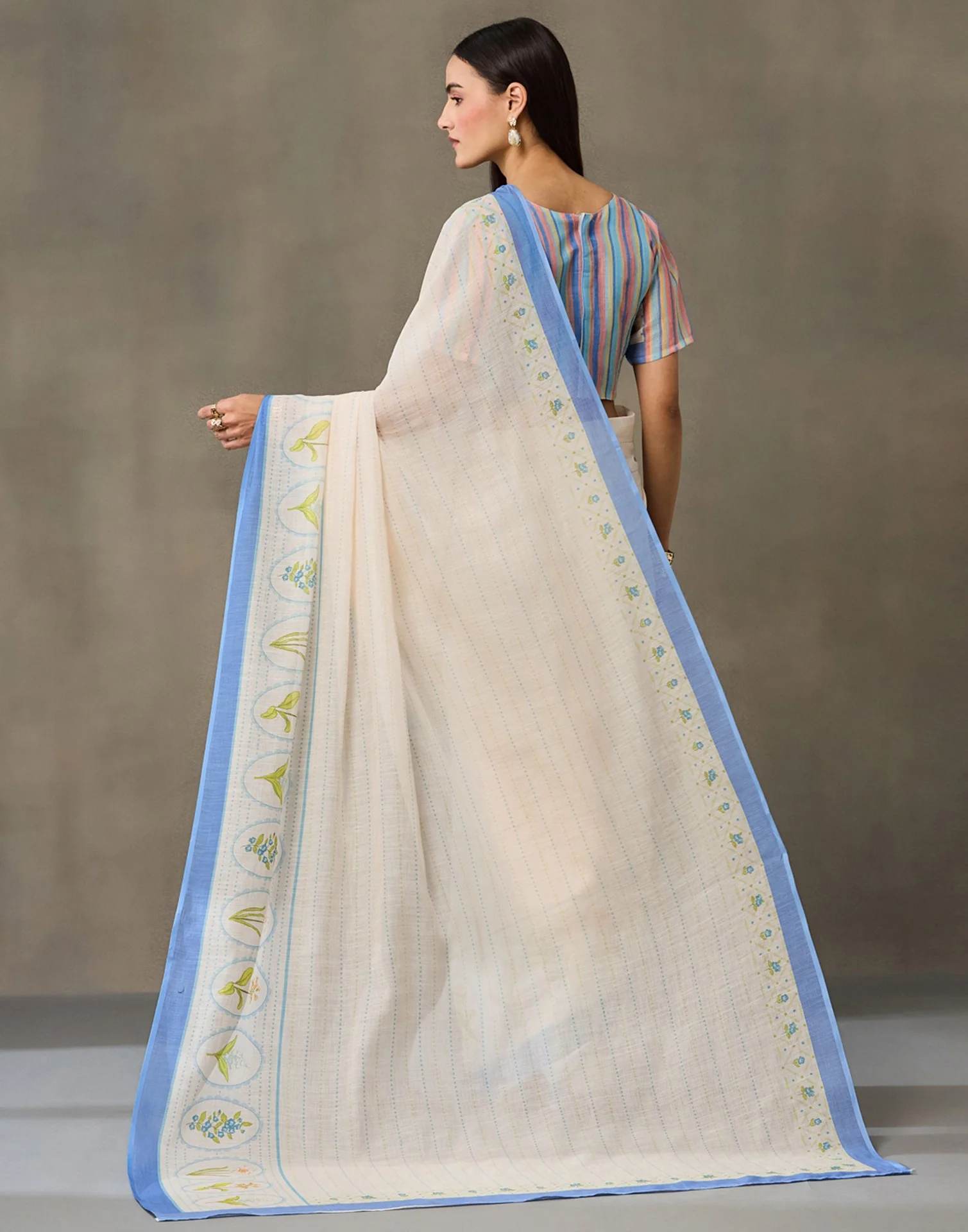 Cream Linen Printed Saree - Image 6