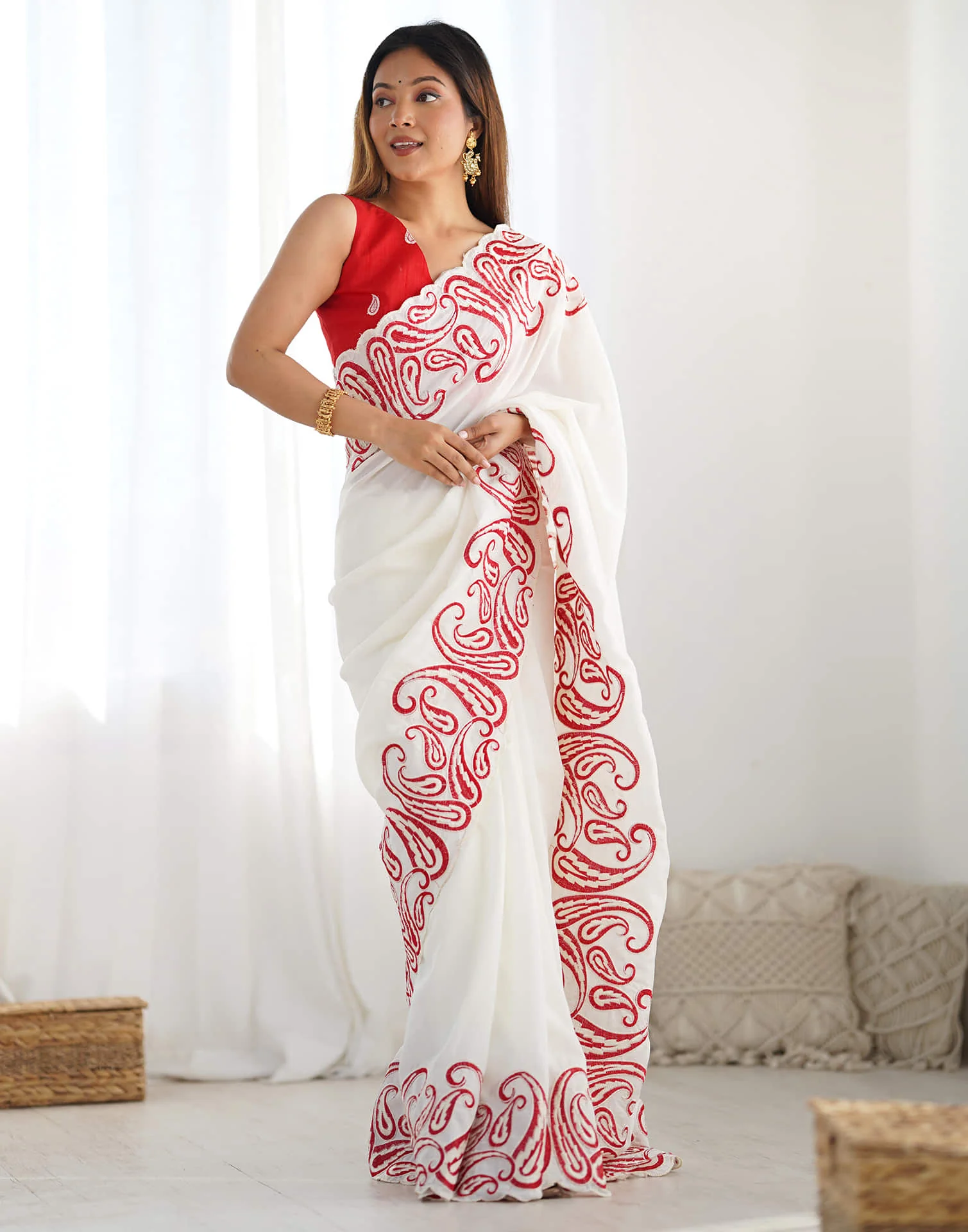 White Silk Embroidery Saree - Image 7