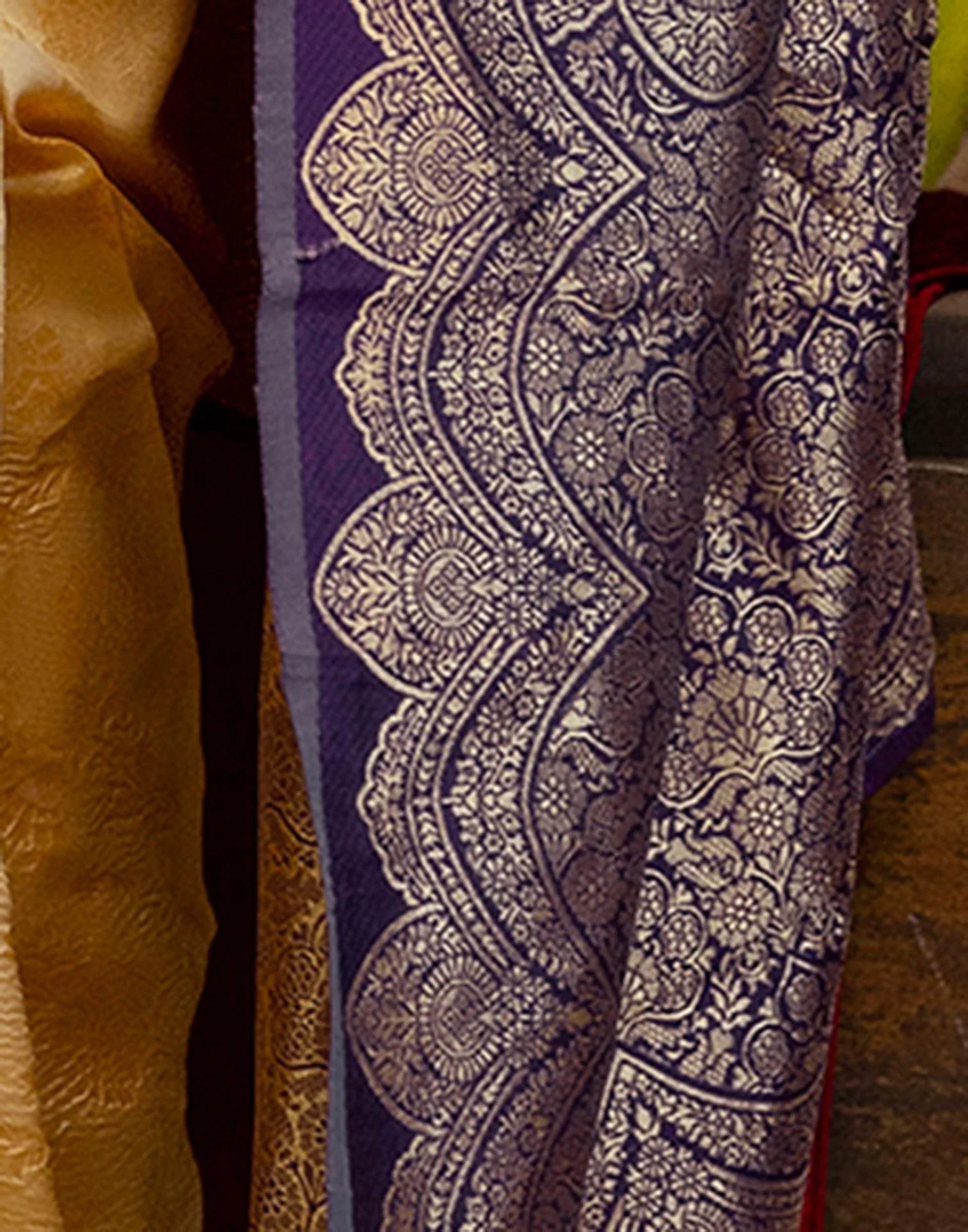 Cream Silk Woven Banarasi Saree - Image 11