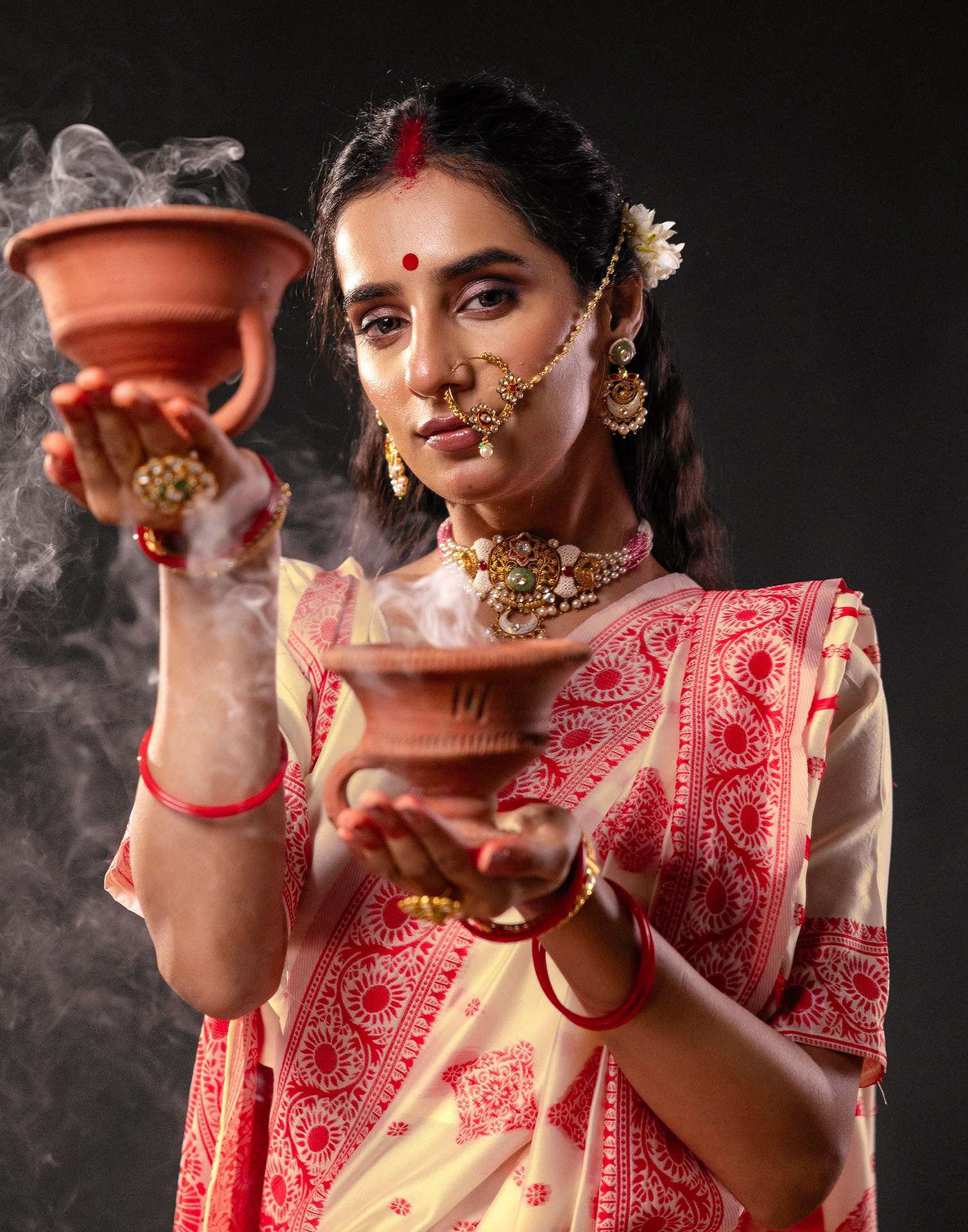 Cream Silk Woven Durga Puja Saree - Image 4