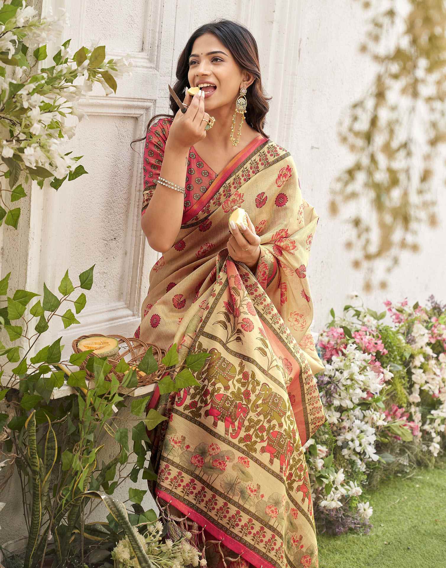 Dark Beige Shimmer Silk Printed Kalamkari SareeĀ - Image 2