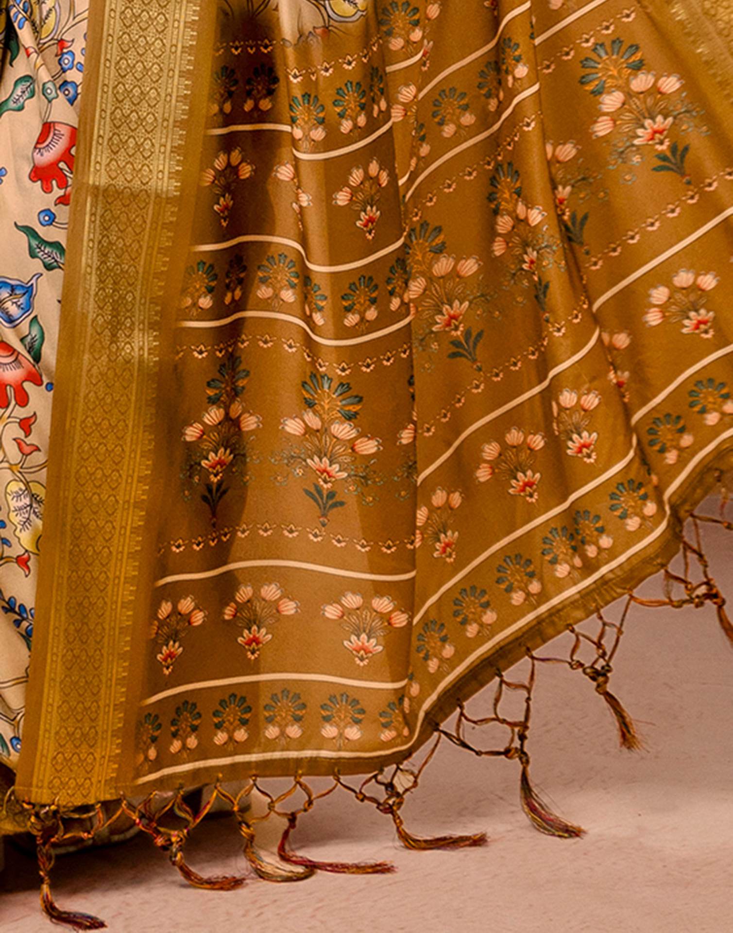 Dark Beige Silk Kalamkari Printed Woven Border Saree - Image 11