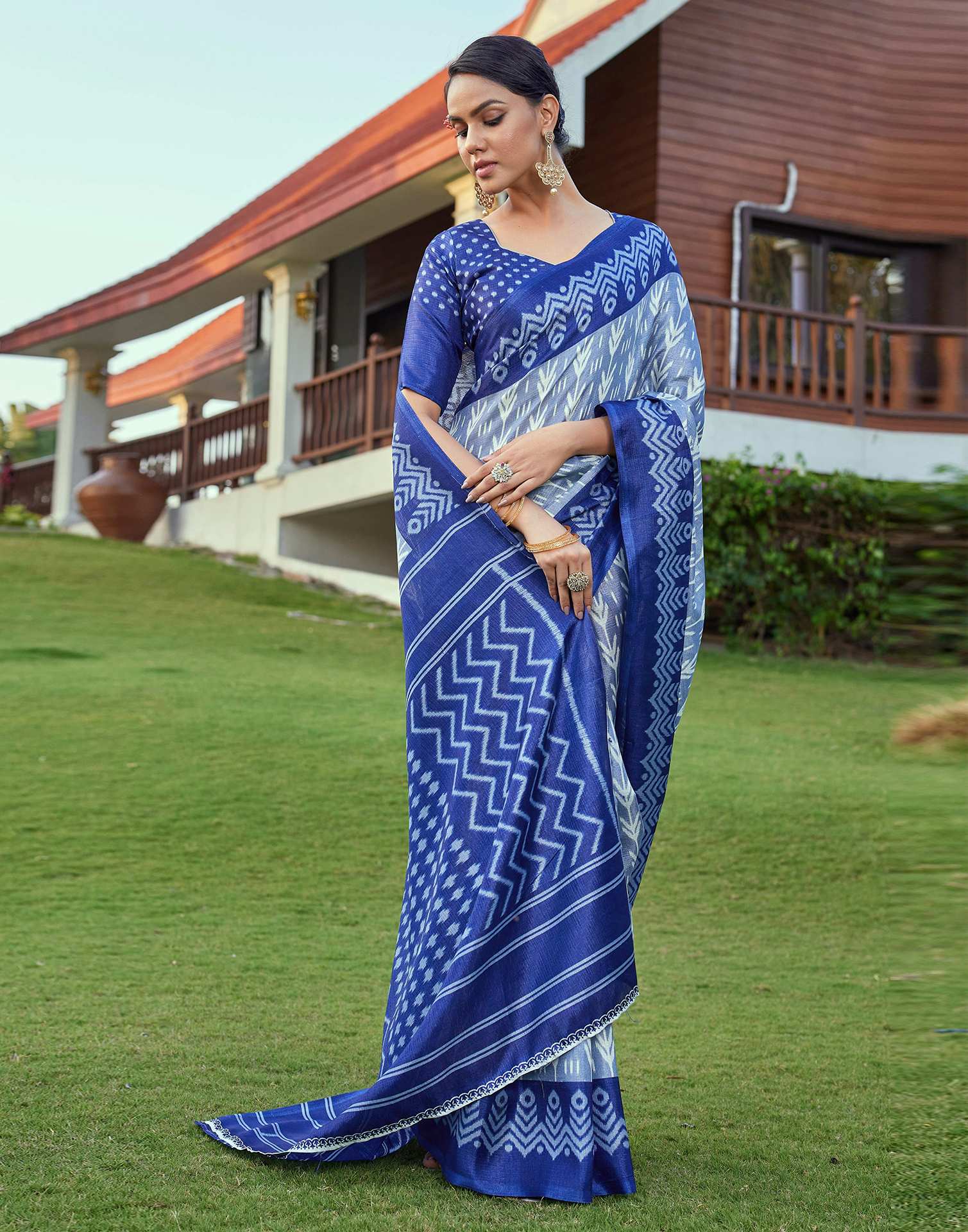 Dark Blue Cotton Blend Ikkat Printed Saree - Image 6