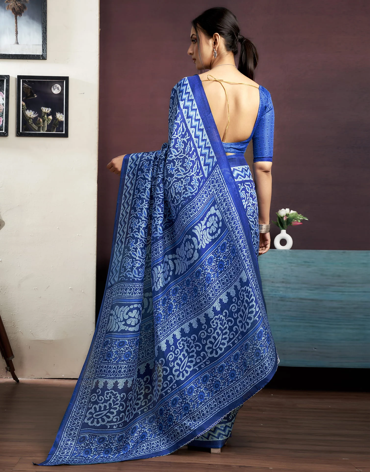 Indigo Cotton Blend Printed Saree - Image 7