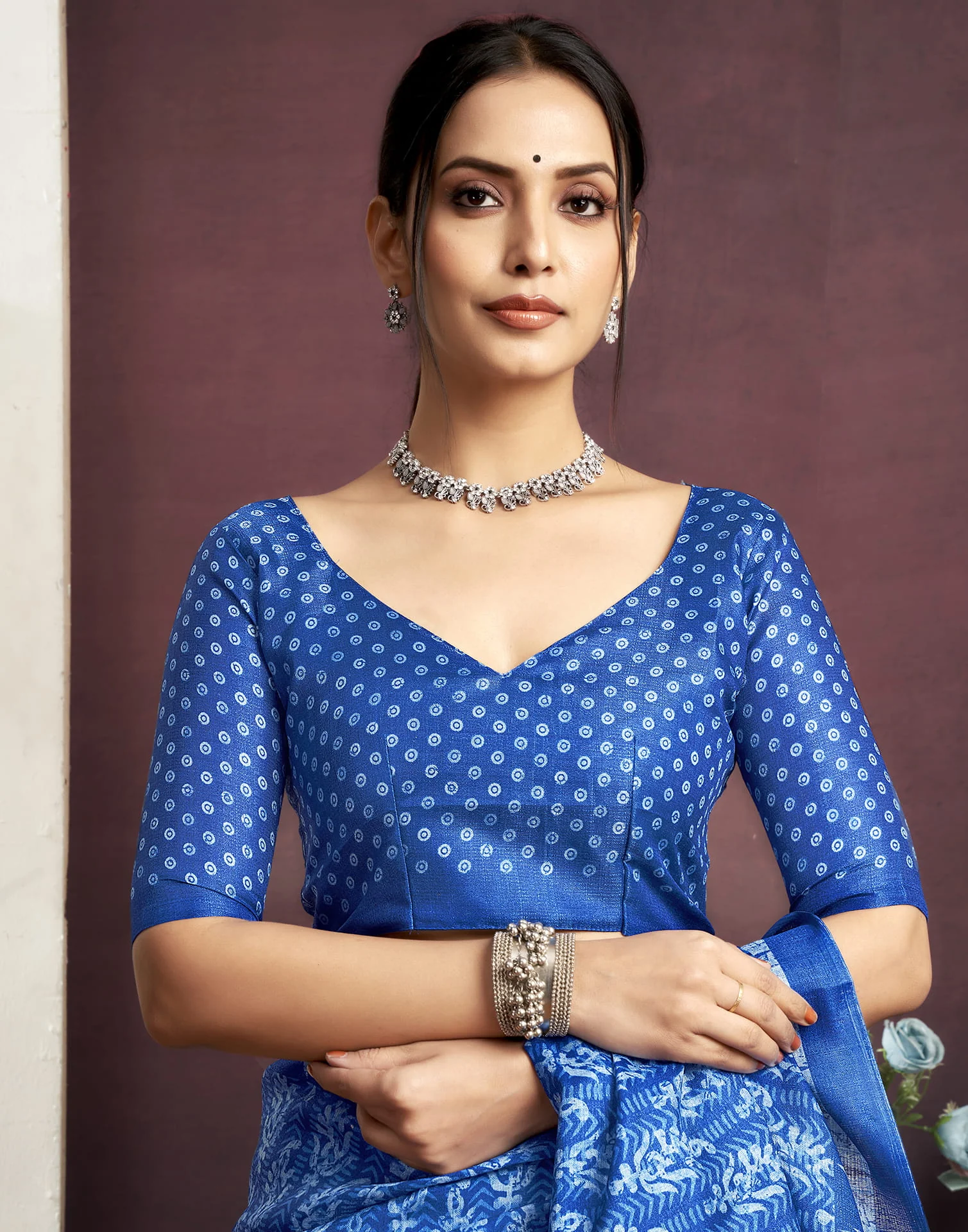 Indigo Cotton Blend Printed Saree - Image 8
