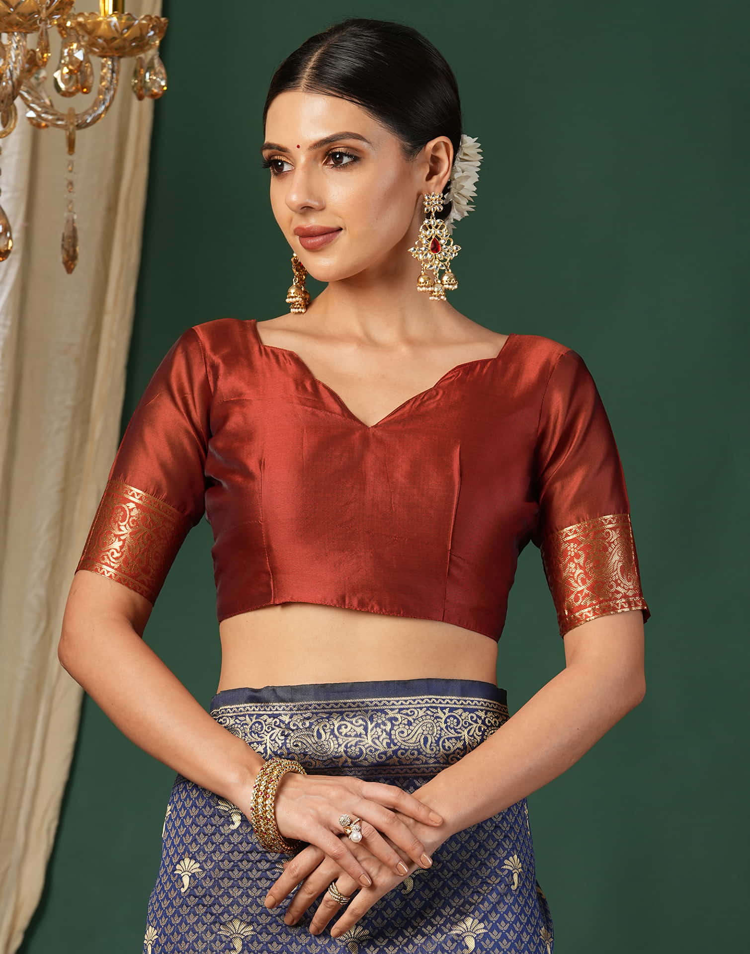 Blue Silk Blend Woven Banarasi Saree - Image 6