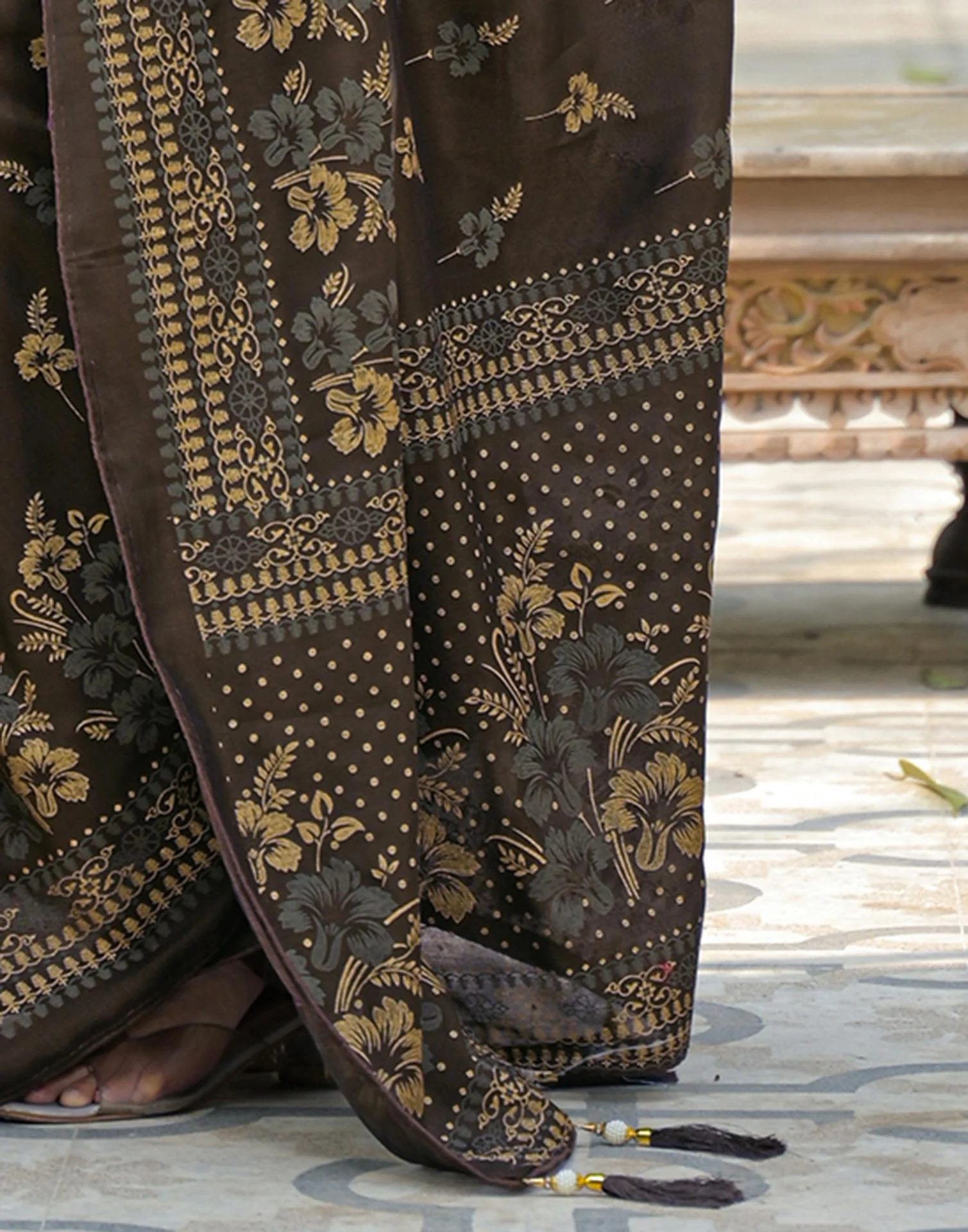 Dark Brown Vichitra Silk Foil Printed Saree - Image 10