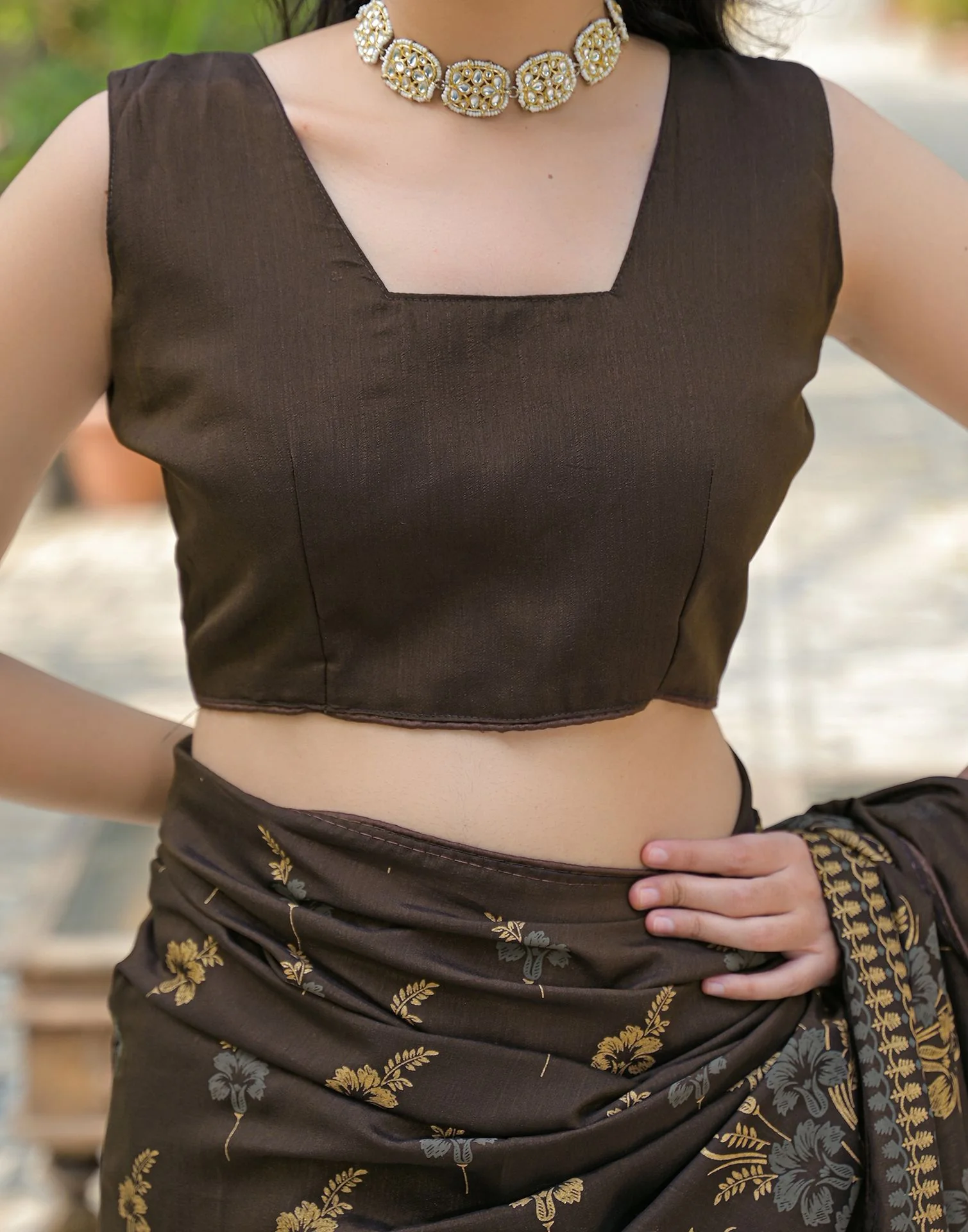 Dark Brown Vichitra Silk Foil Printed Saree - Image 11