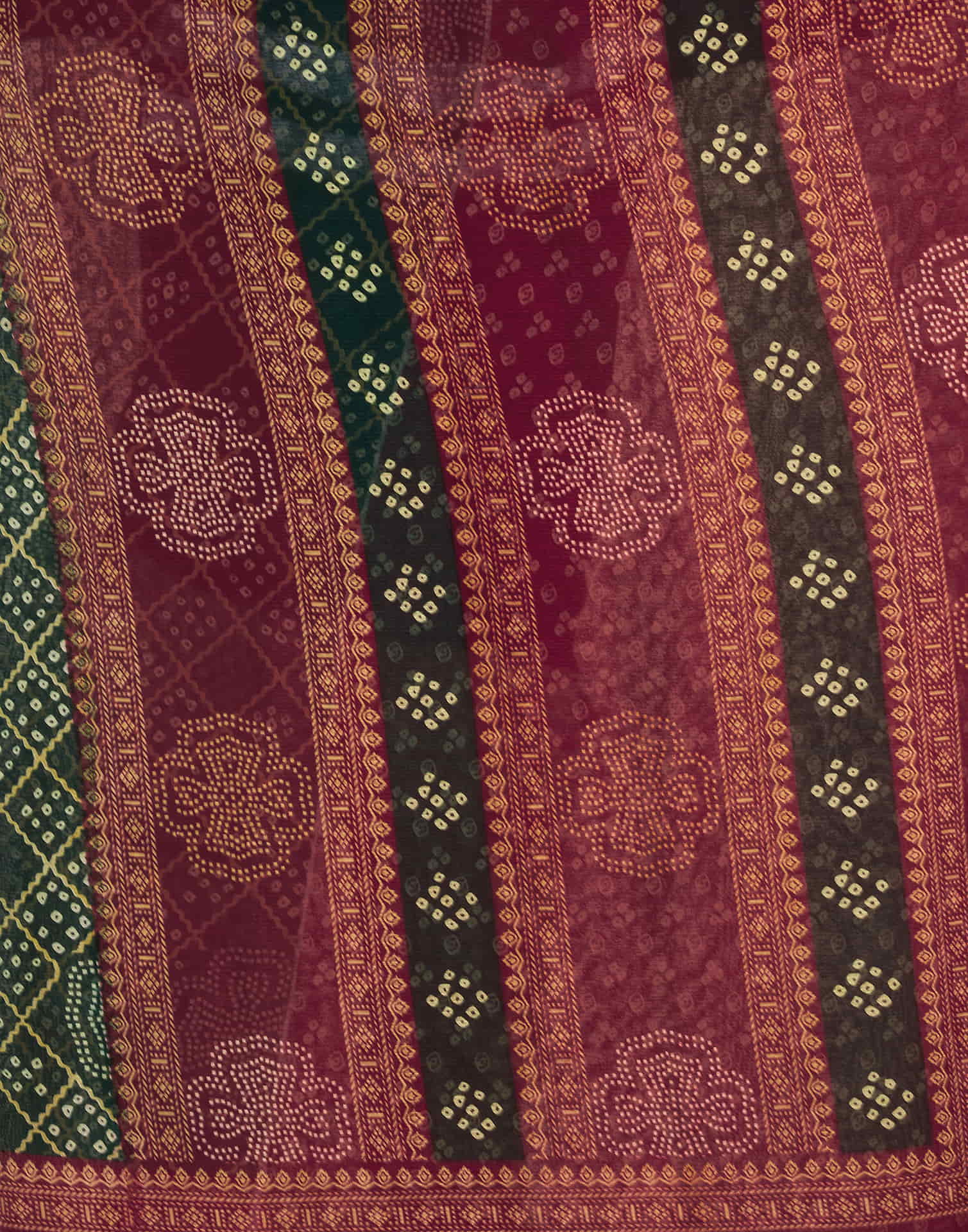 Dark Green Chiffon Printed Bandhani Saree - Image 7
