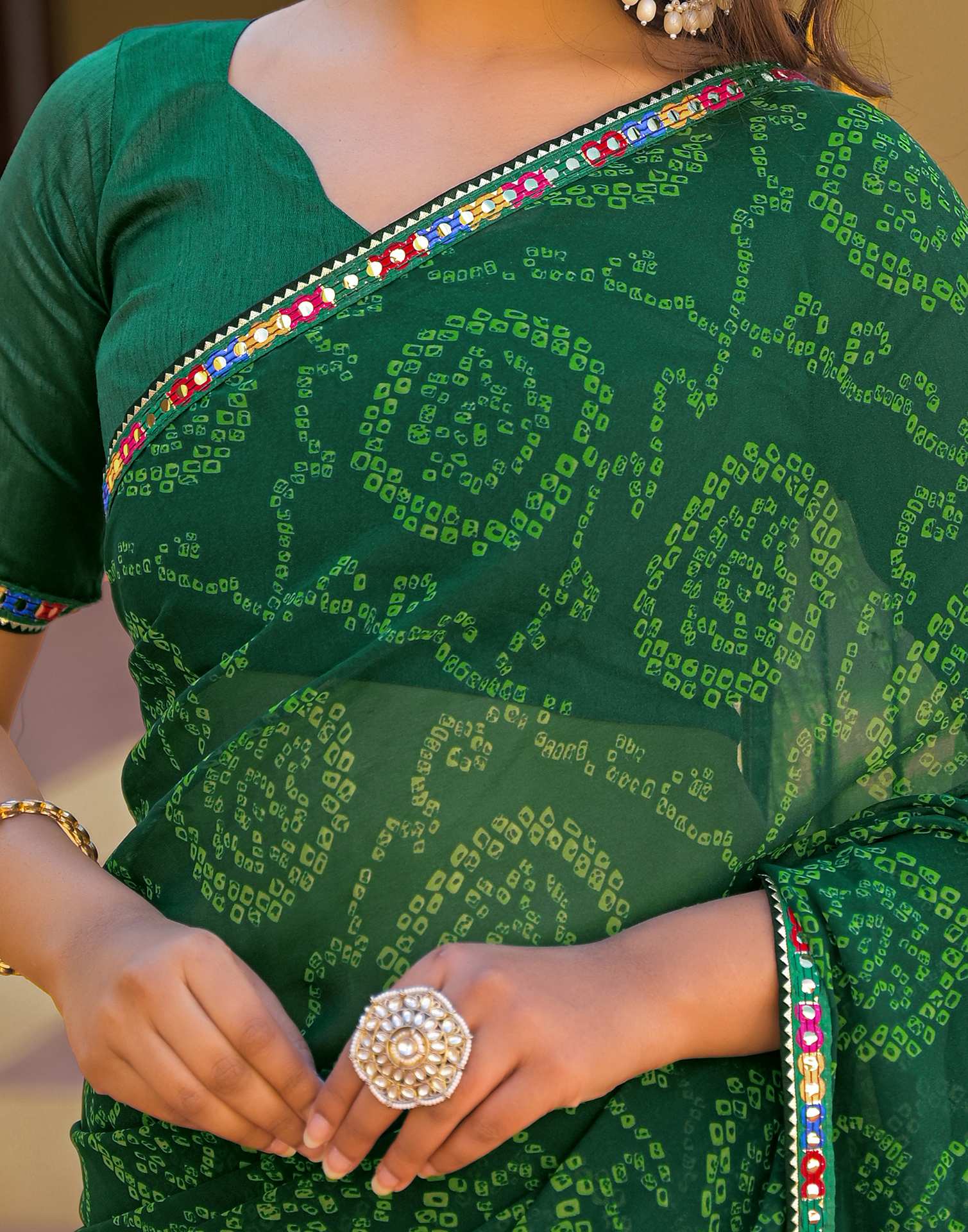 Dark Green Georgette Printed Bandhani Saree - Image 11